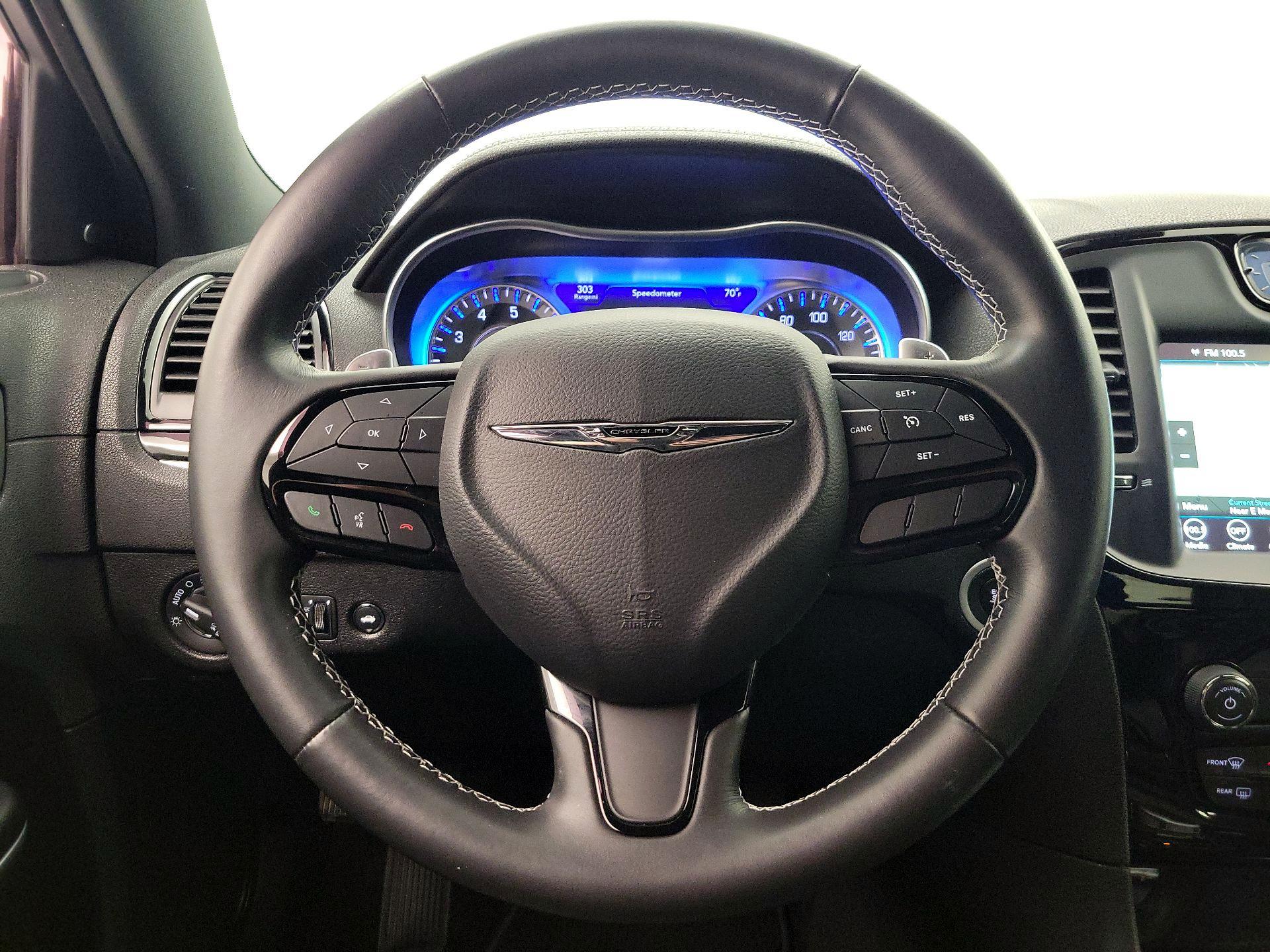 Thumbnail: 2021 Chrysler 300 - 10