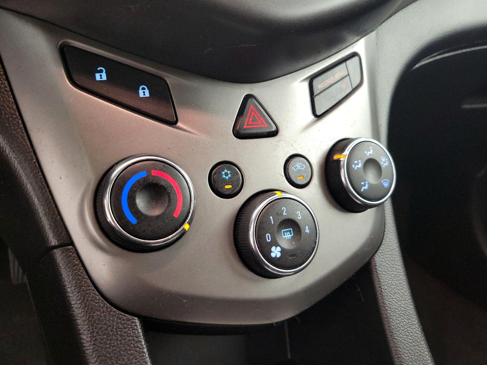 Thumbnail: 2016 Chevrolet Sonic - 15