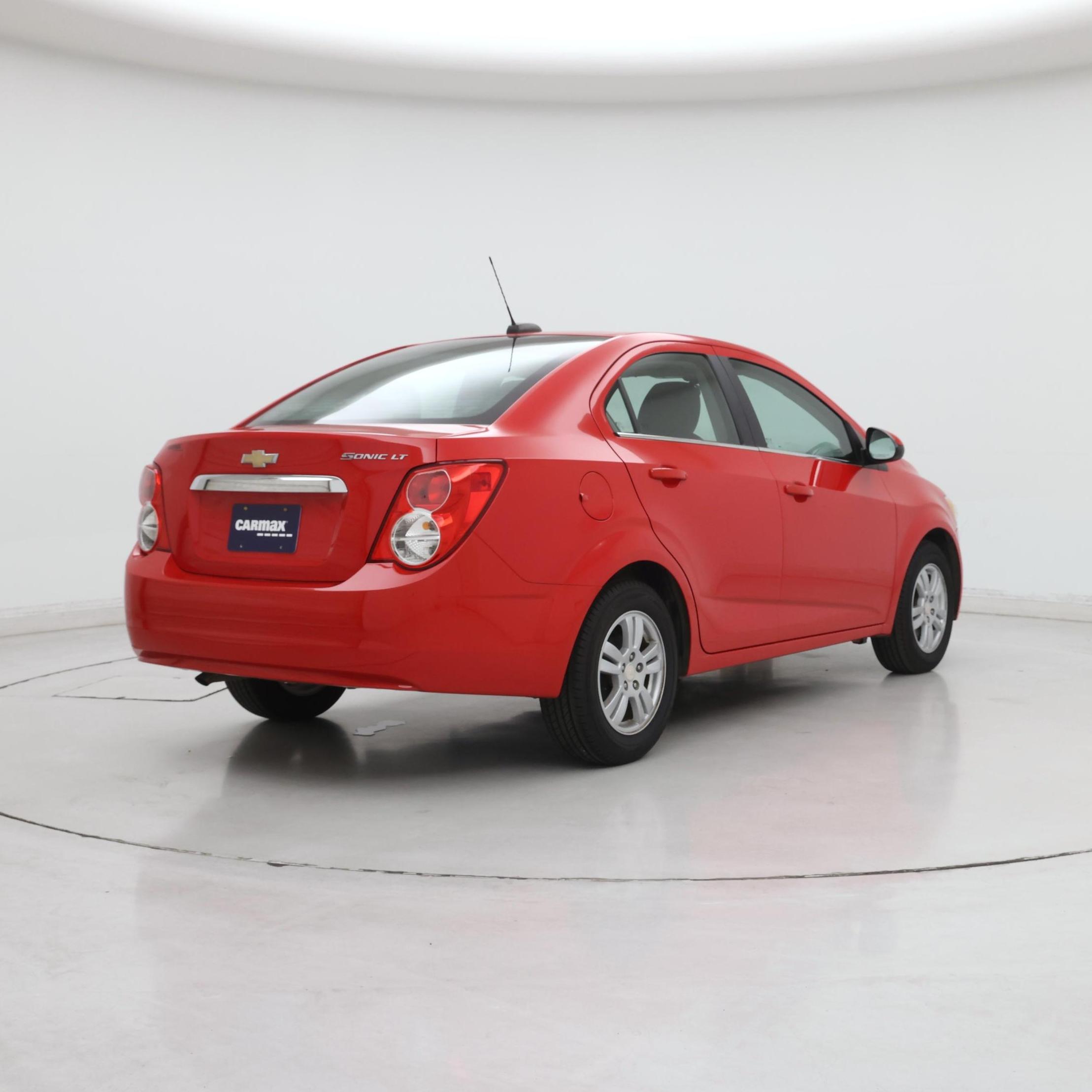 Thumbnail: 2016 Chevrolet Sonic - 8
