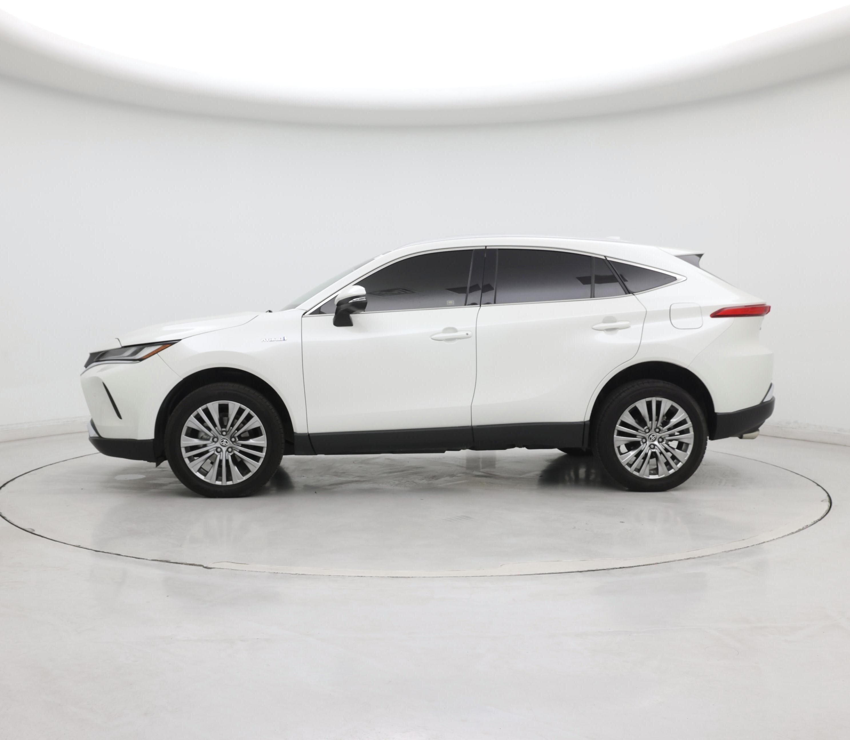 Thumbnail: 2021 Toyota Venza - 3