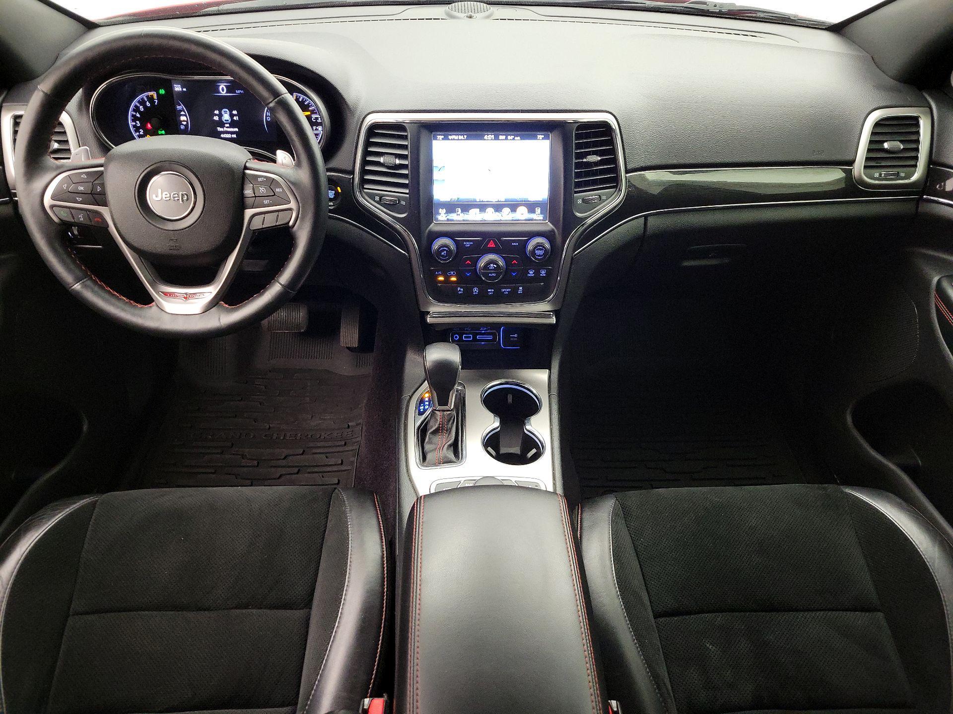 Thumbnail: 2017 Jeep Grand Cherokee - 9