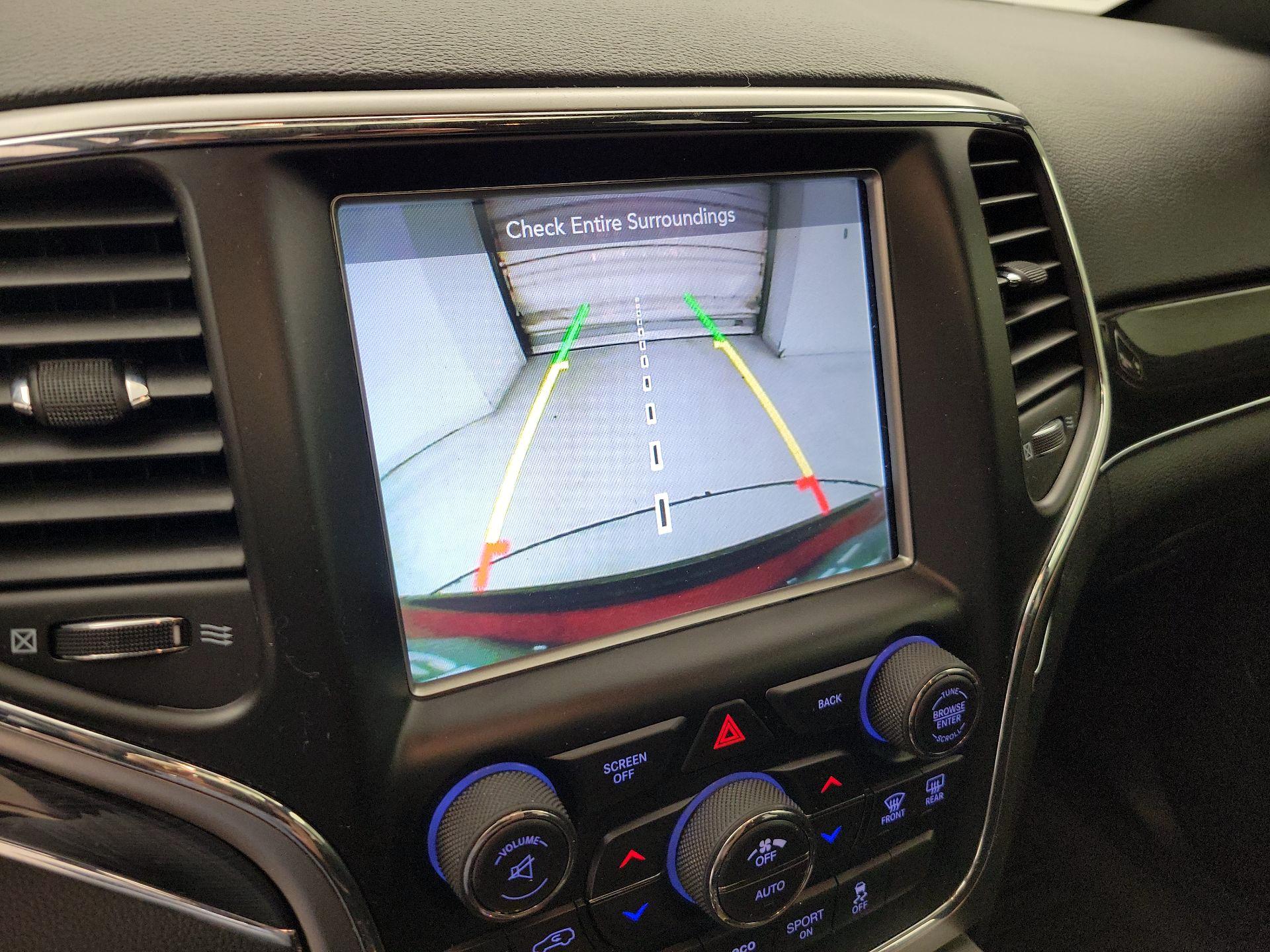 Thumbnail: 2017 Jeep Grand Cherokee - 15