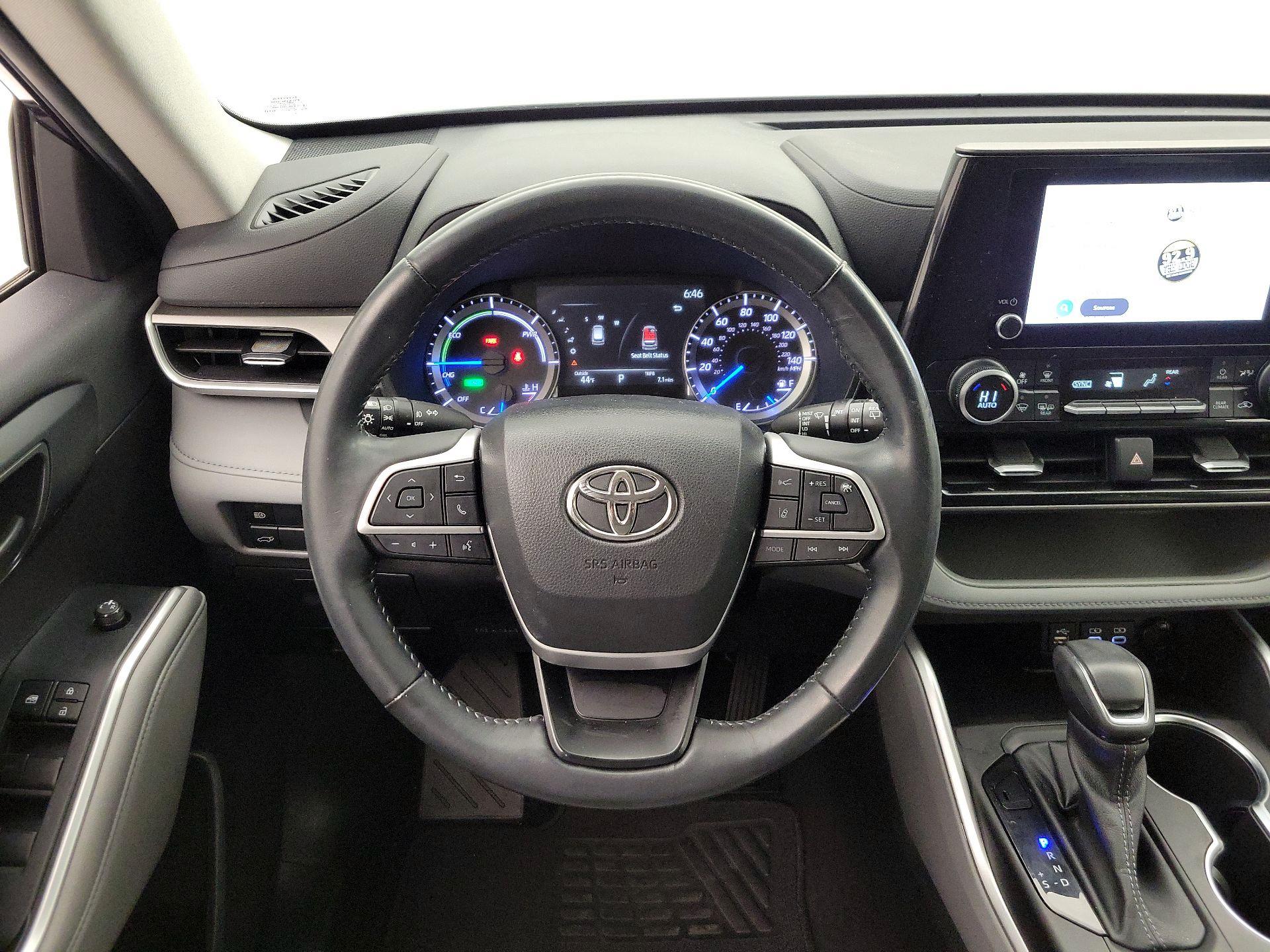 Thumbnail: 2023 Toyota Highlander - 10