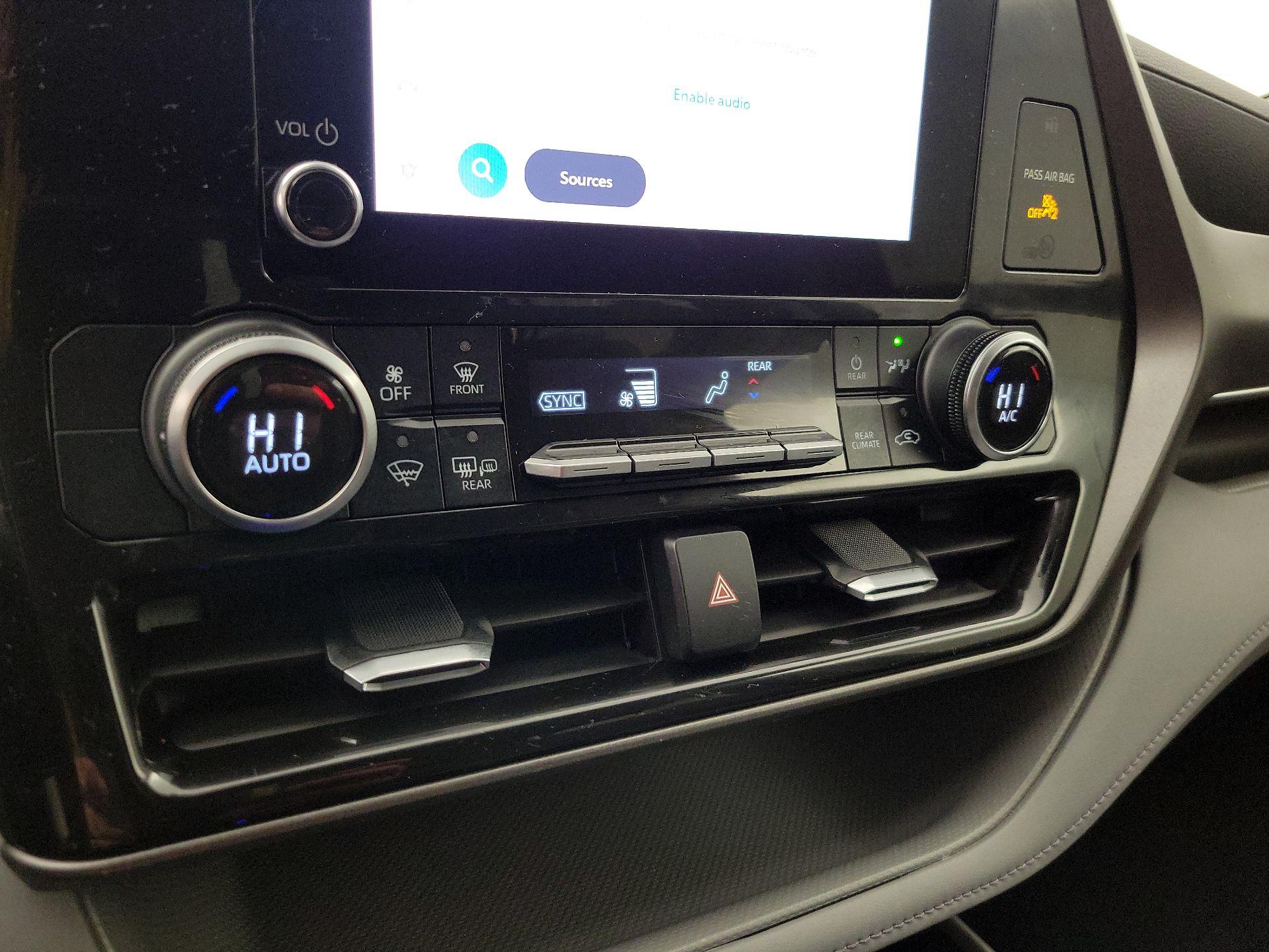 Thumbnail: 2023 Toyota Highlander - 16