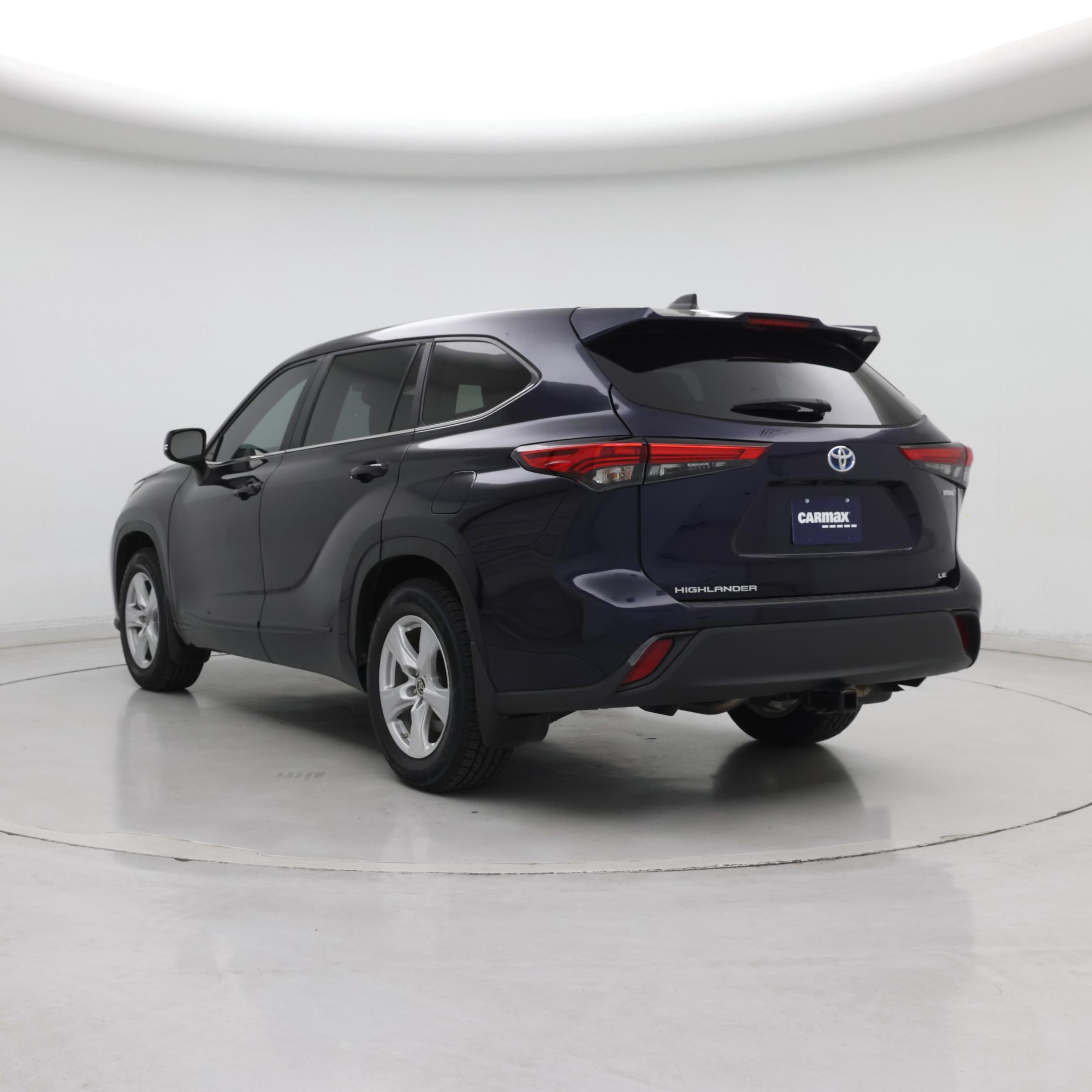 Thumbnail: 2023 Toyota Highlander - 2