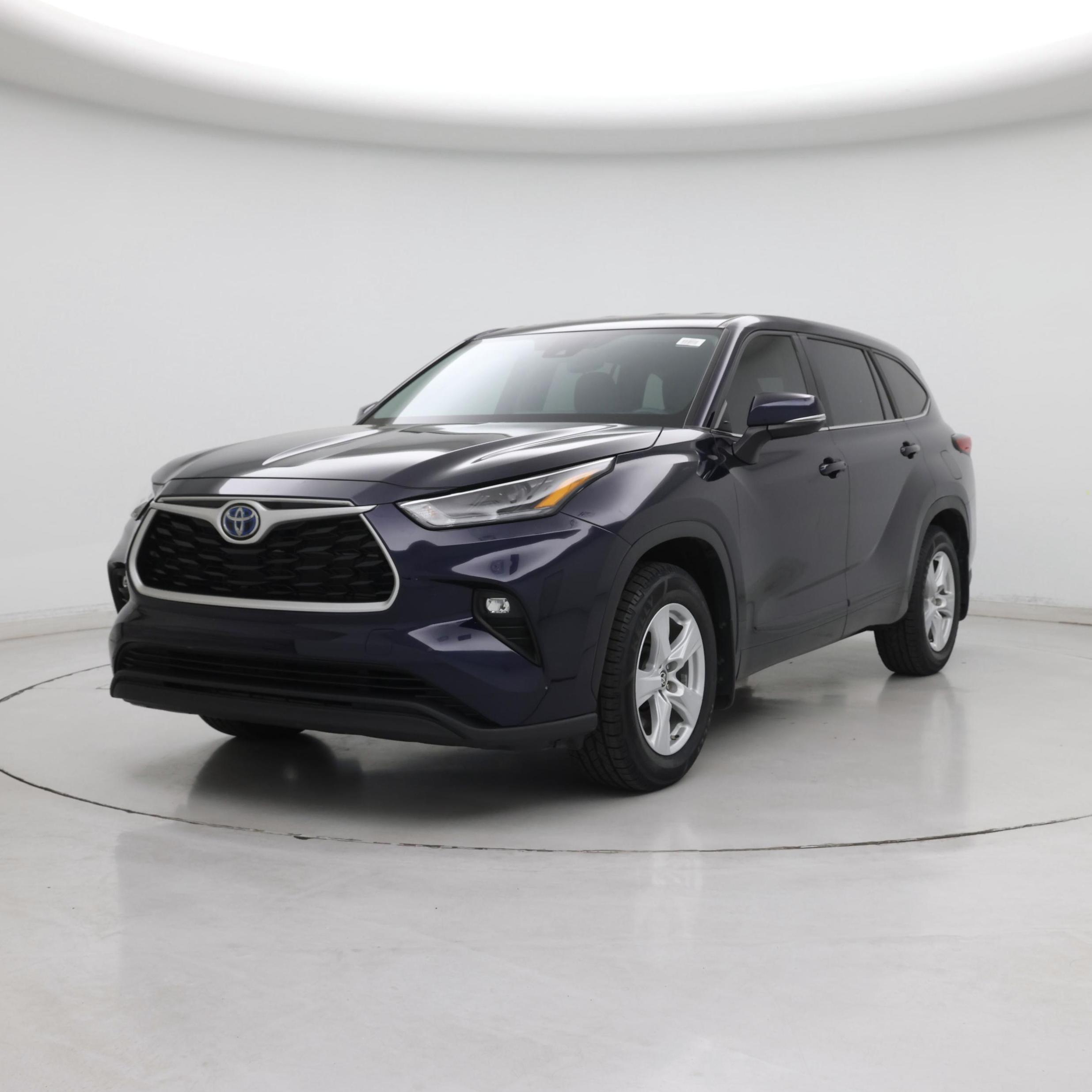 Thumbnail: 2023 Toyota Highlander - 4