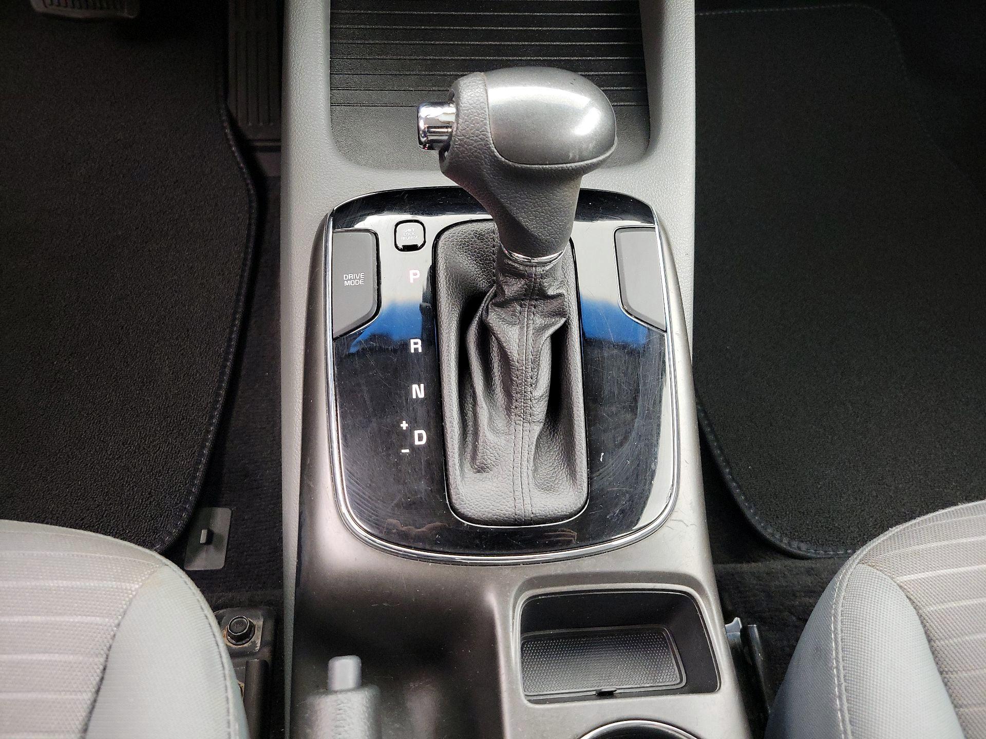 Thumbnail: 2017 Kia Forte - 17