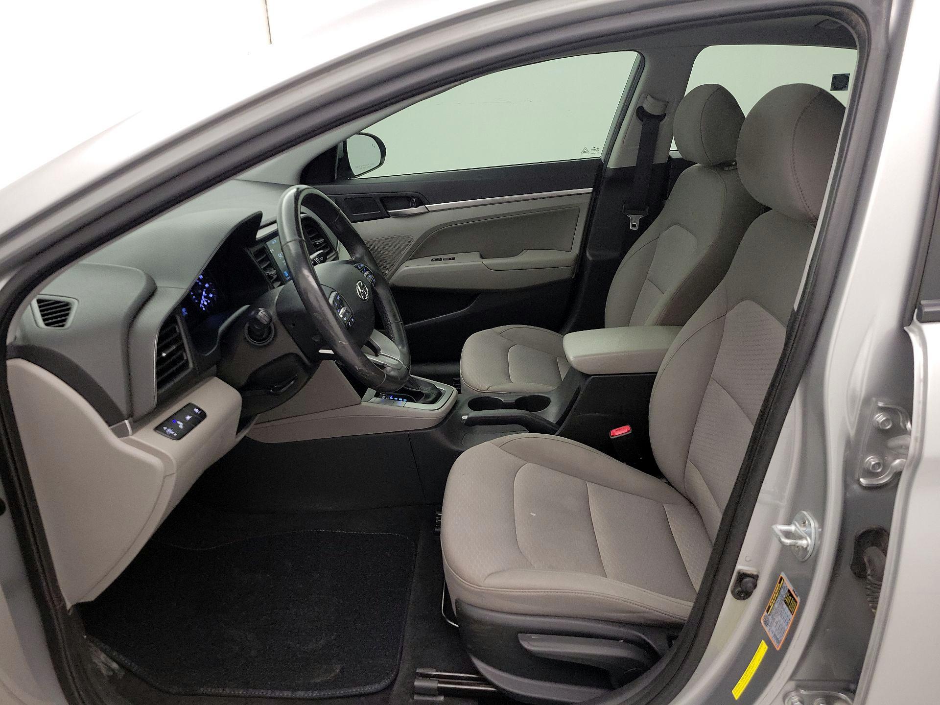 Thumbnail: 2020 Hyundai Elantra - 11