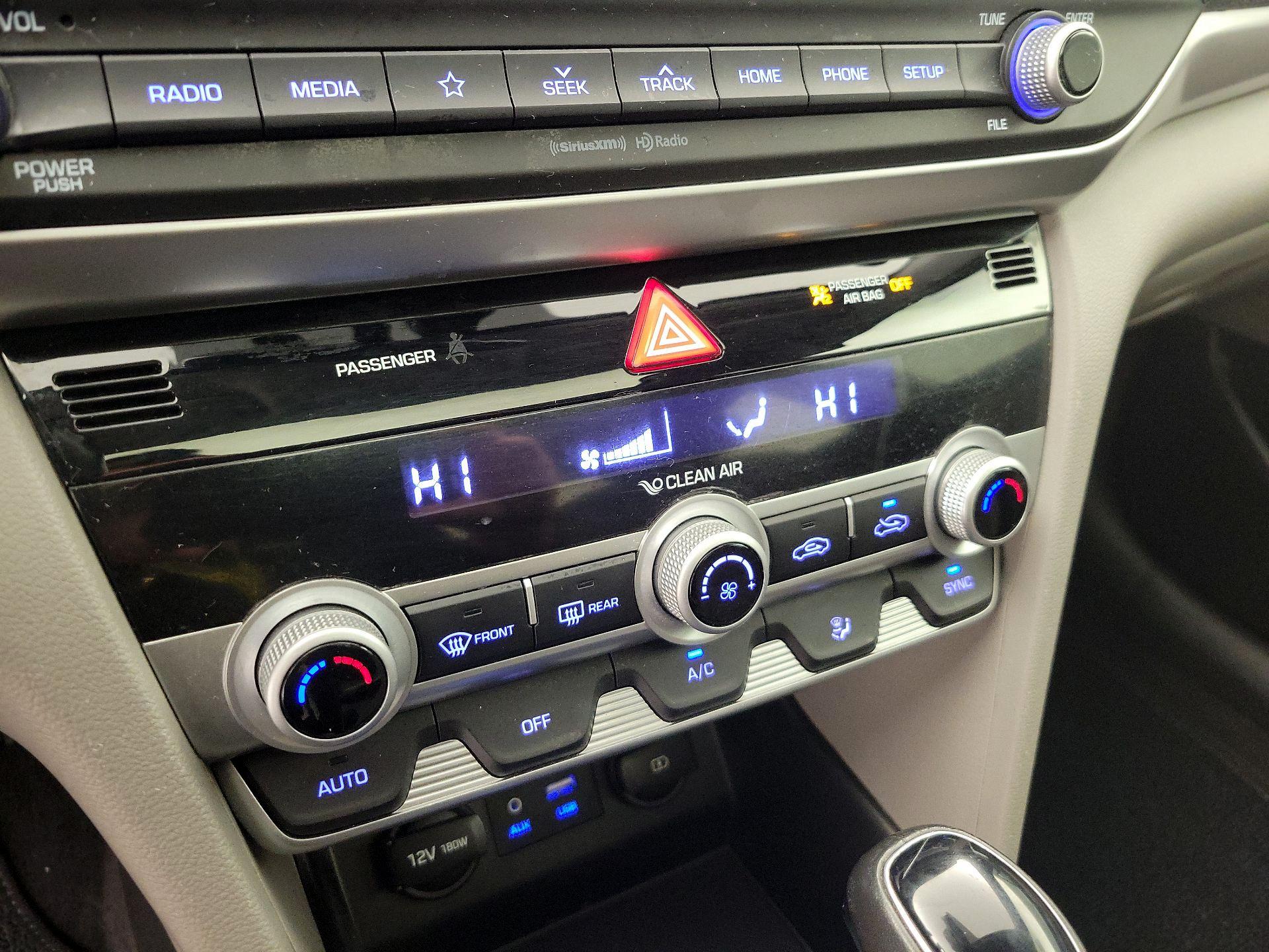 Thumbnail: 2020 Hyundai Elantra - 16