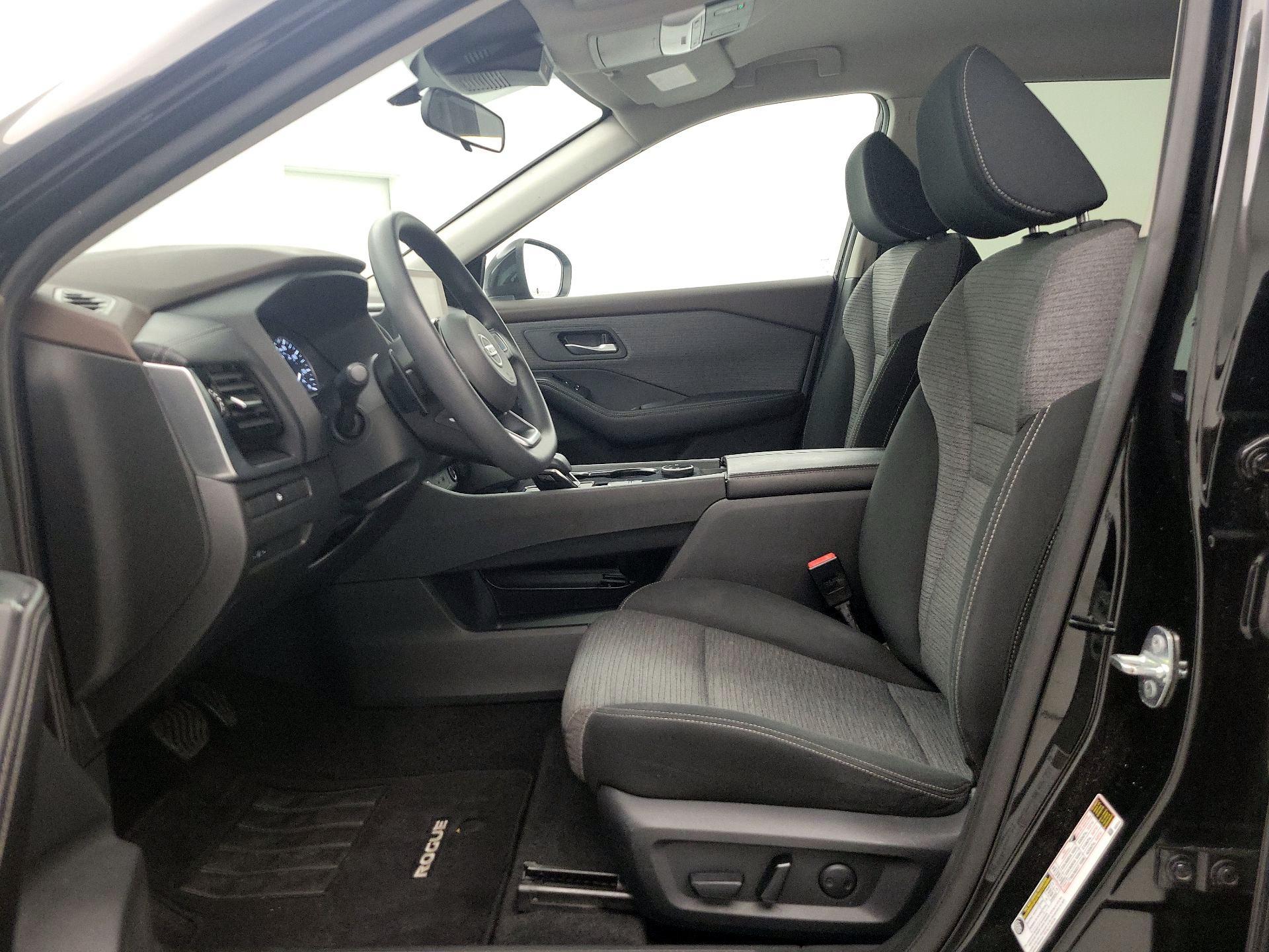 Thumbnail: 2021 Nissan Rogue - 11