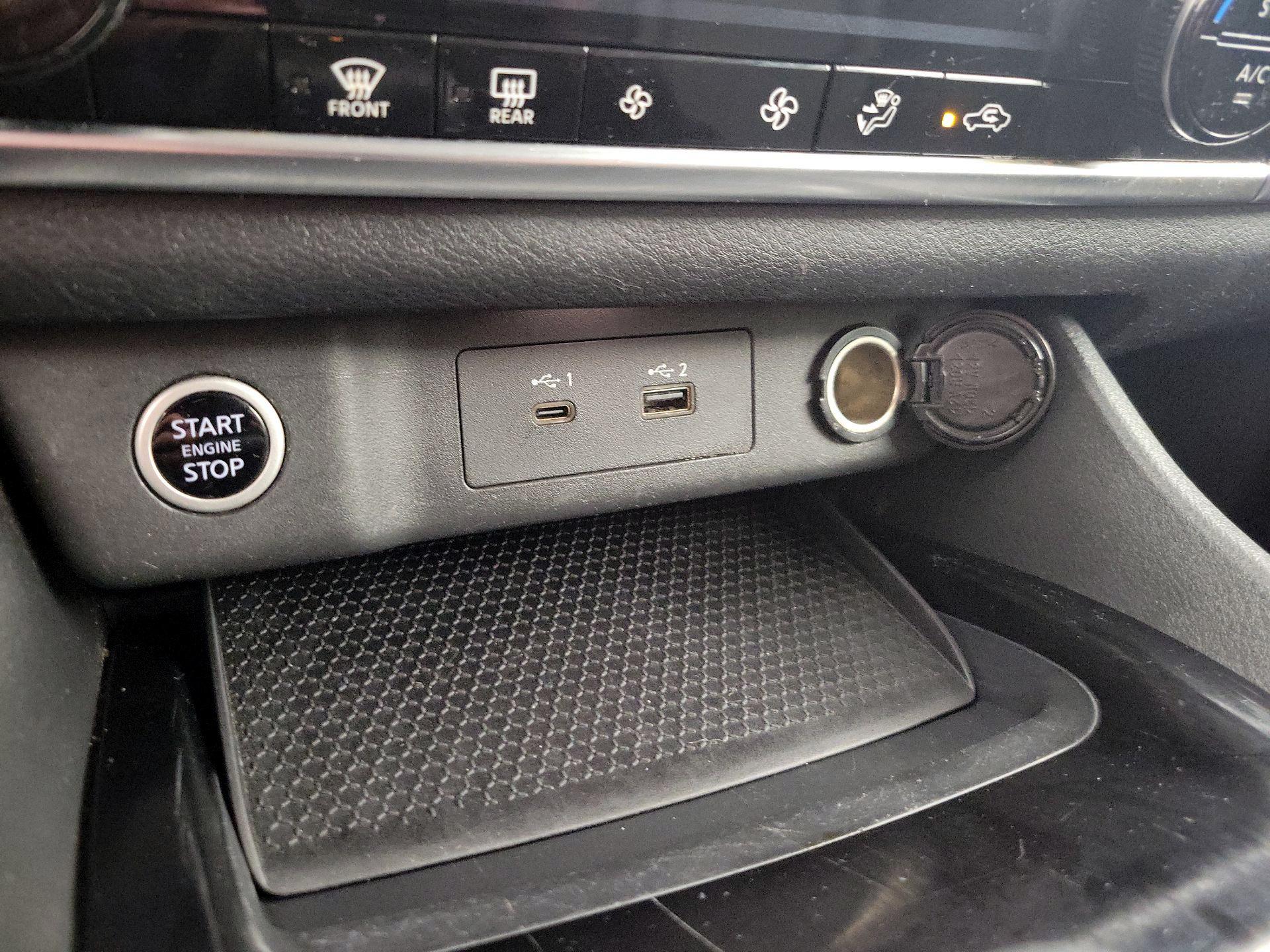 Thumbnail: 2021 Nissan Rogue - 18