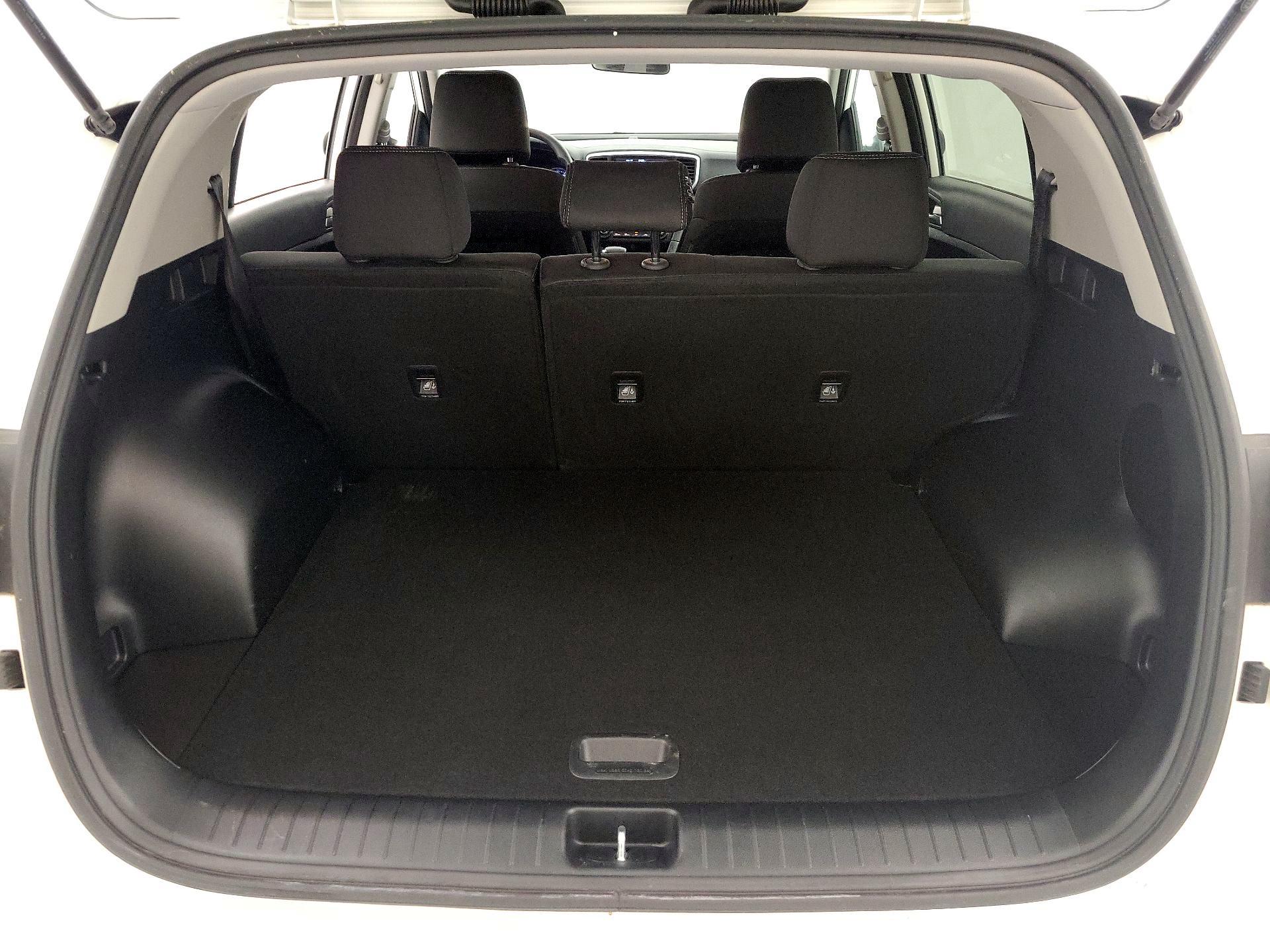 Thumbnail: 2020 Kia Sportage - 20