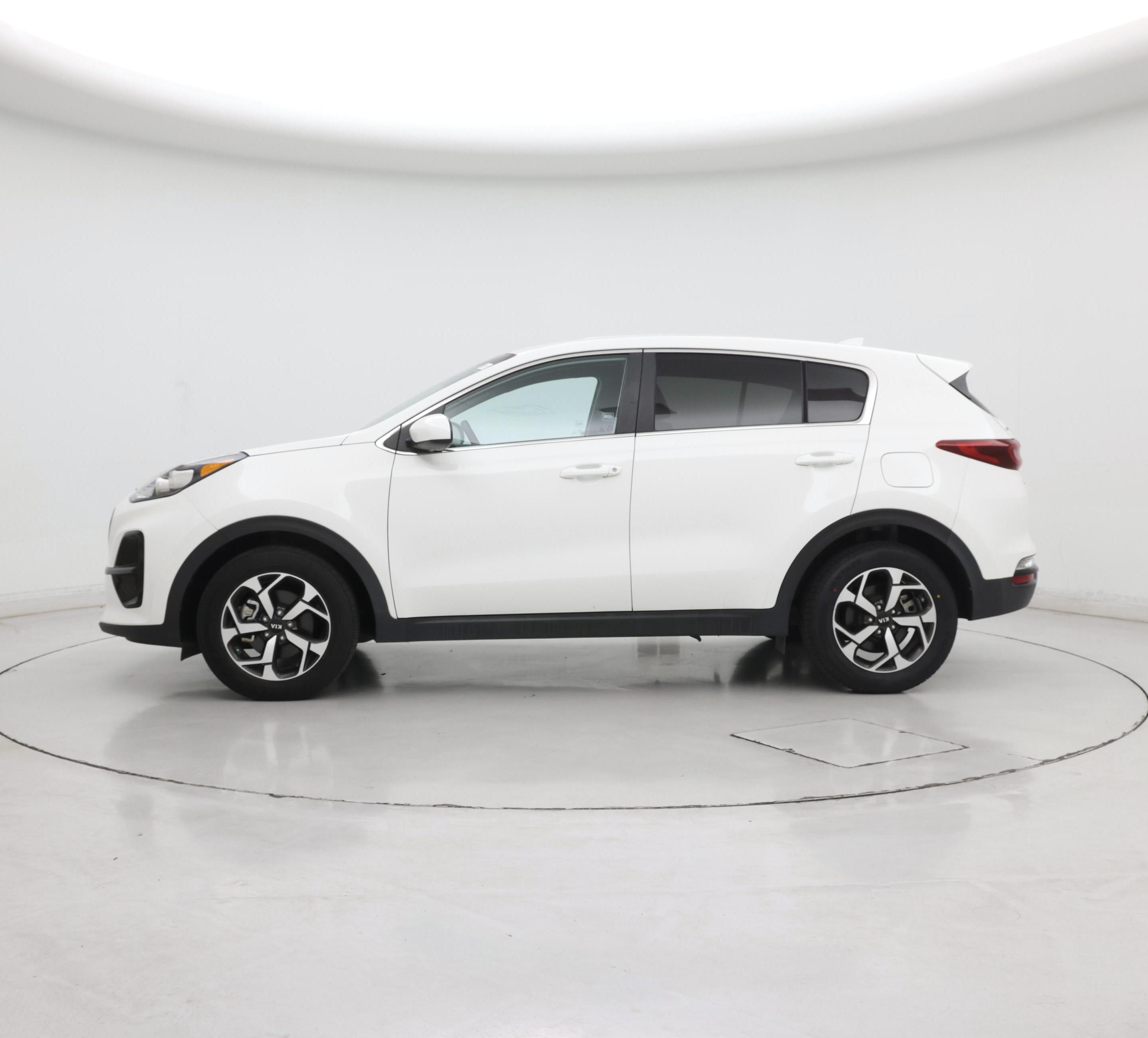 Thumbnail: 2020 Kia Sportage - 3
