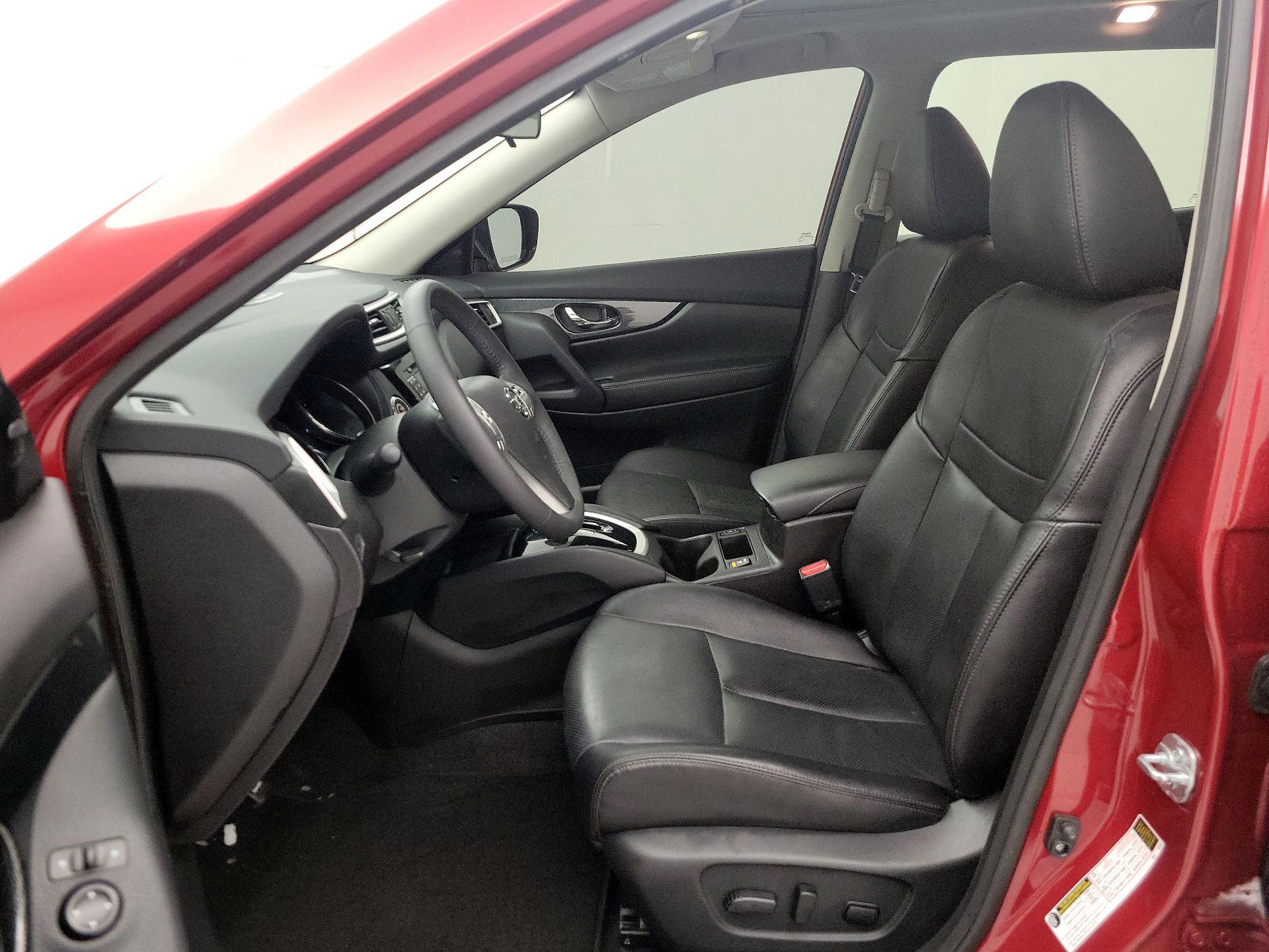 Thumbnail: 2016 Nissan Rogue - 11