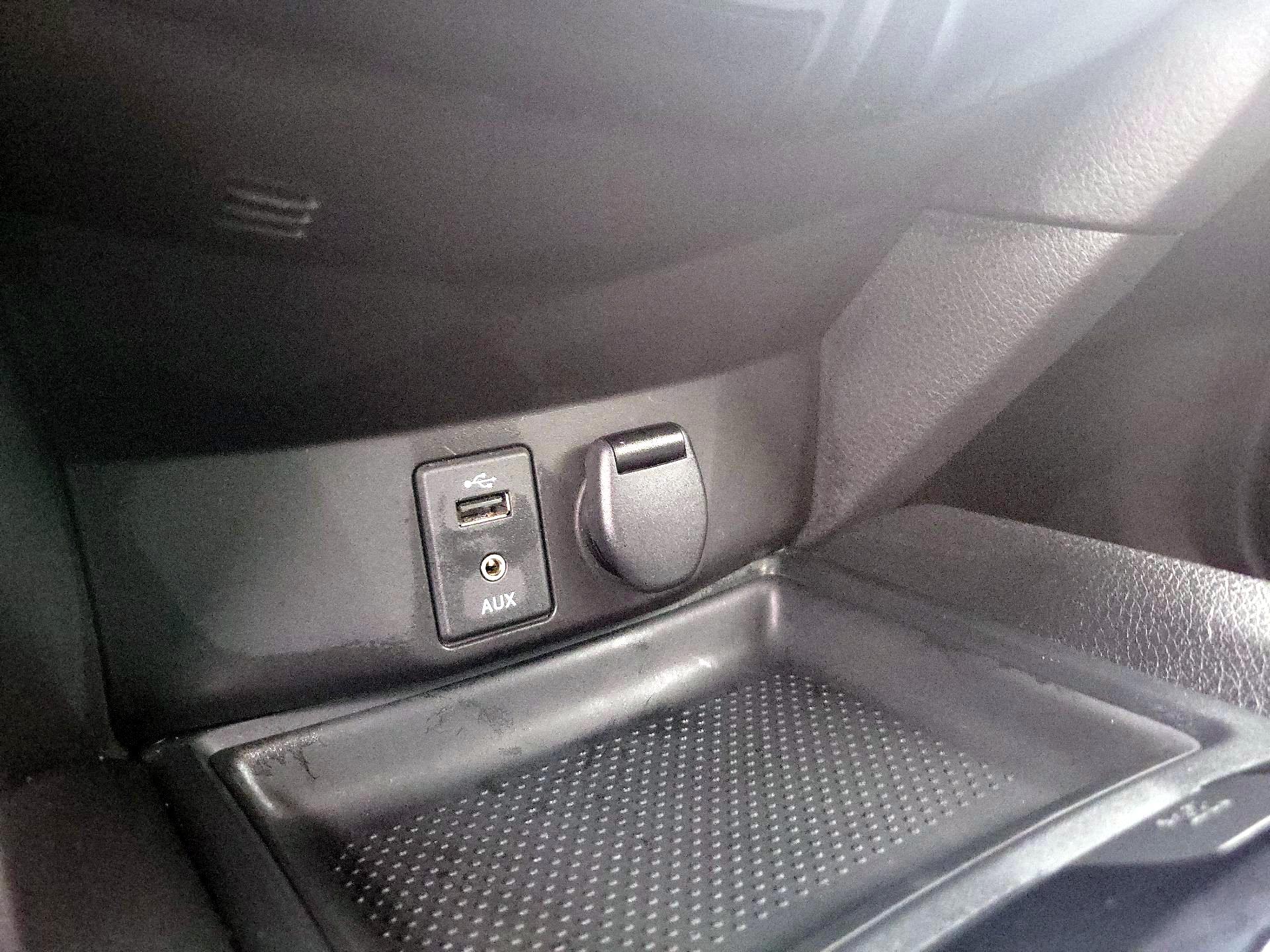 Thumbnail: 2016 Nissan Rogue - 19