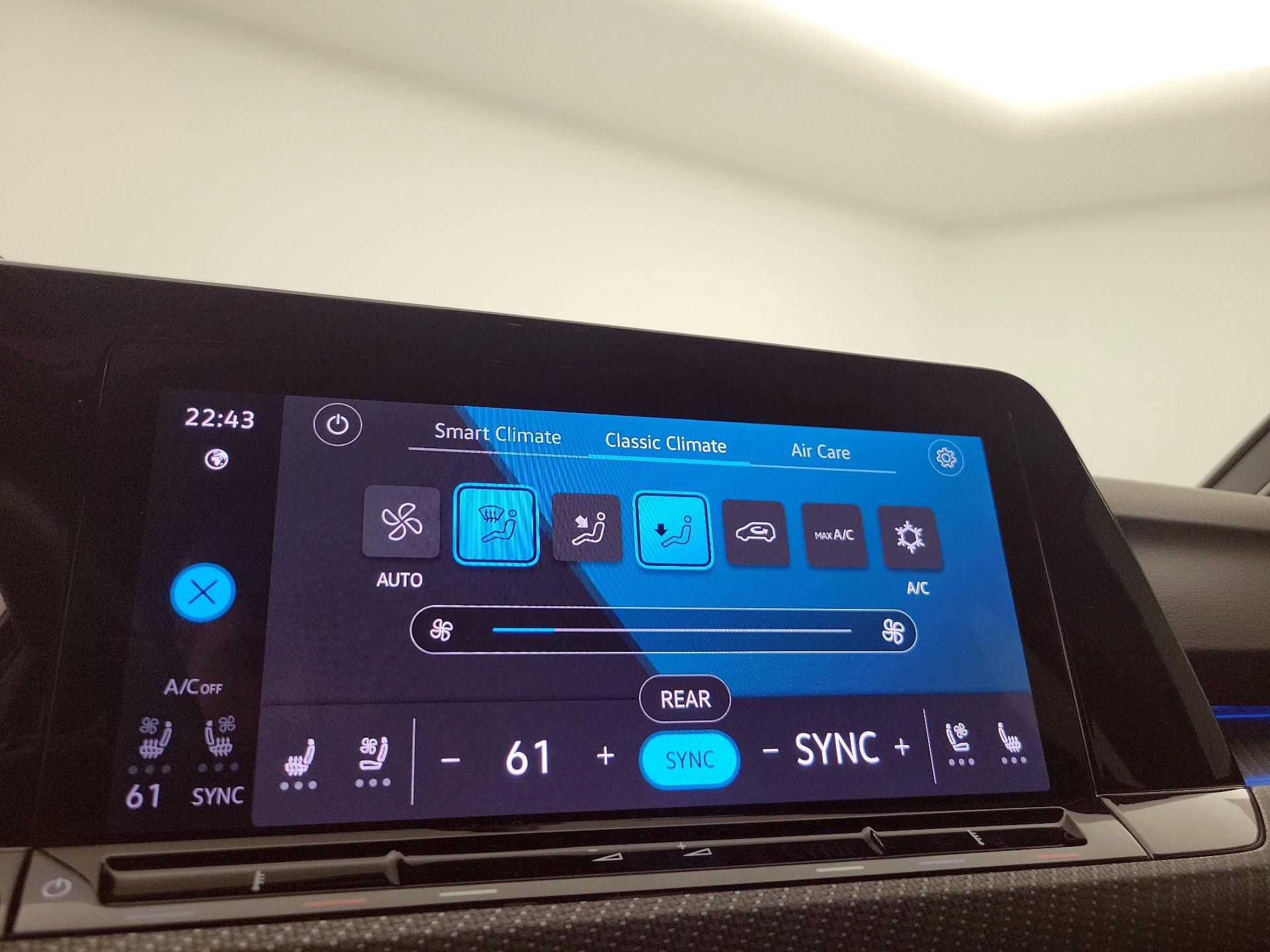 Thumbnail: 2024 Volkswagen Golf - 15