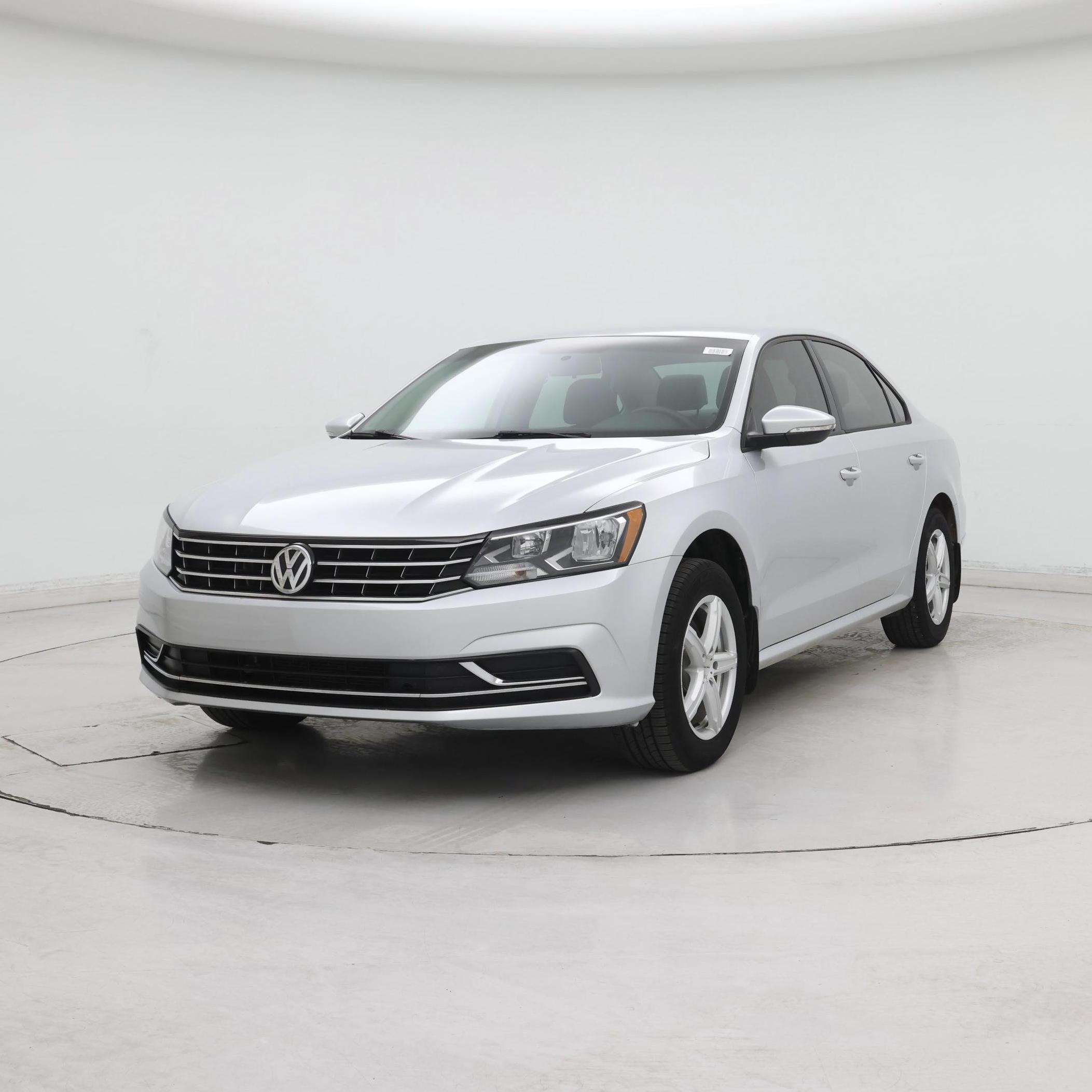 Thumbnail: 2018 Volkswagen Passat - 4