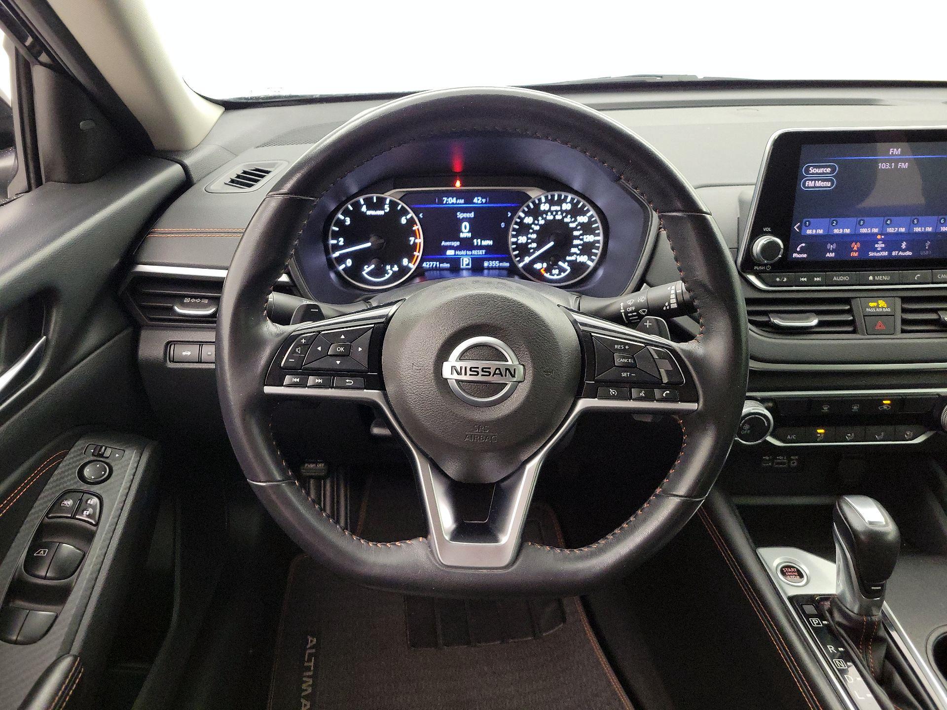 Thumbnail: 2020 Nissan Altima - 10