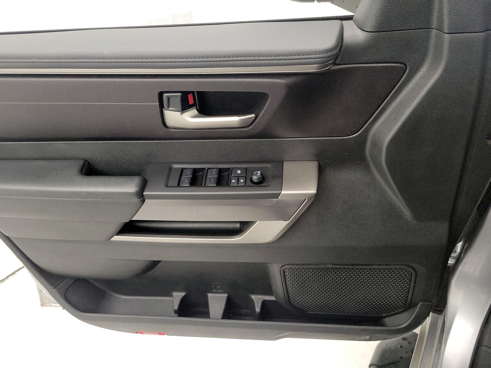 Thumbnail: 2024 Toyota Tundra - 12