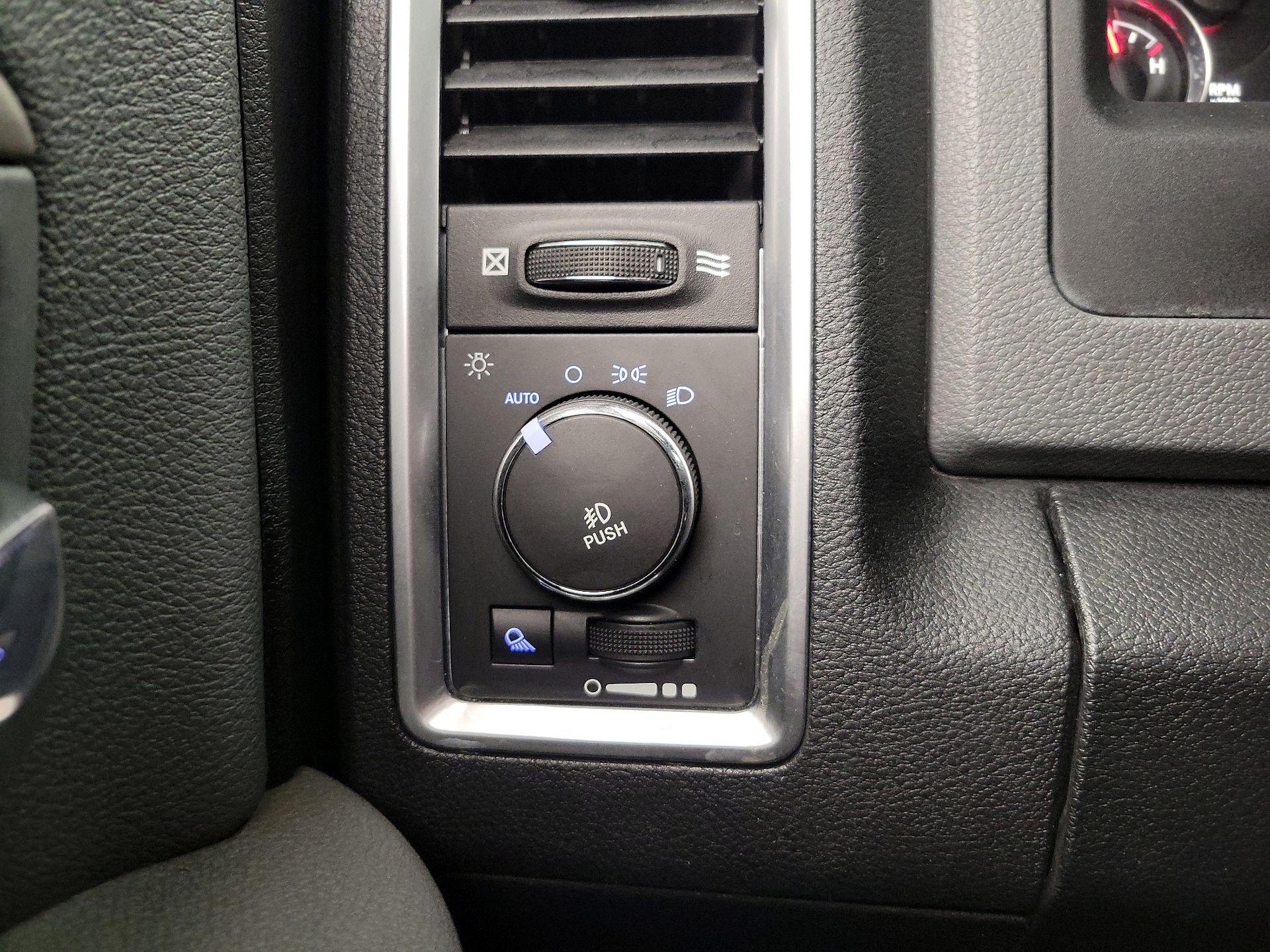 Thumbnail: 2016 RAM 1500 - 13