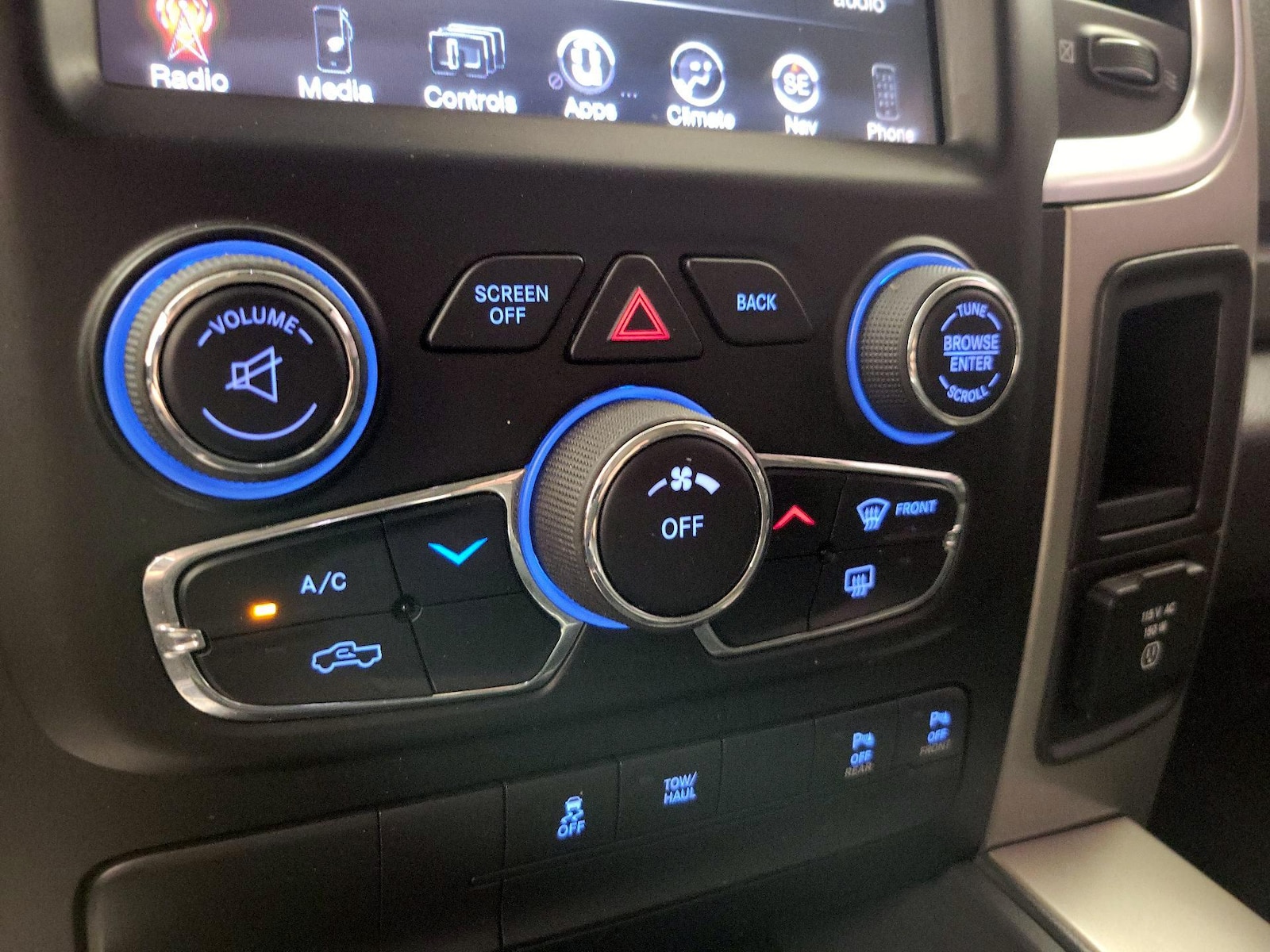 2016 RAM Ram 1500 Pickup Big Horn - Photo 18