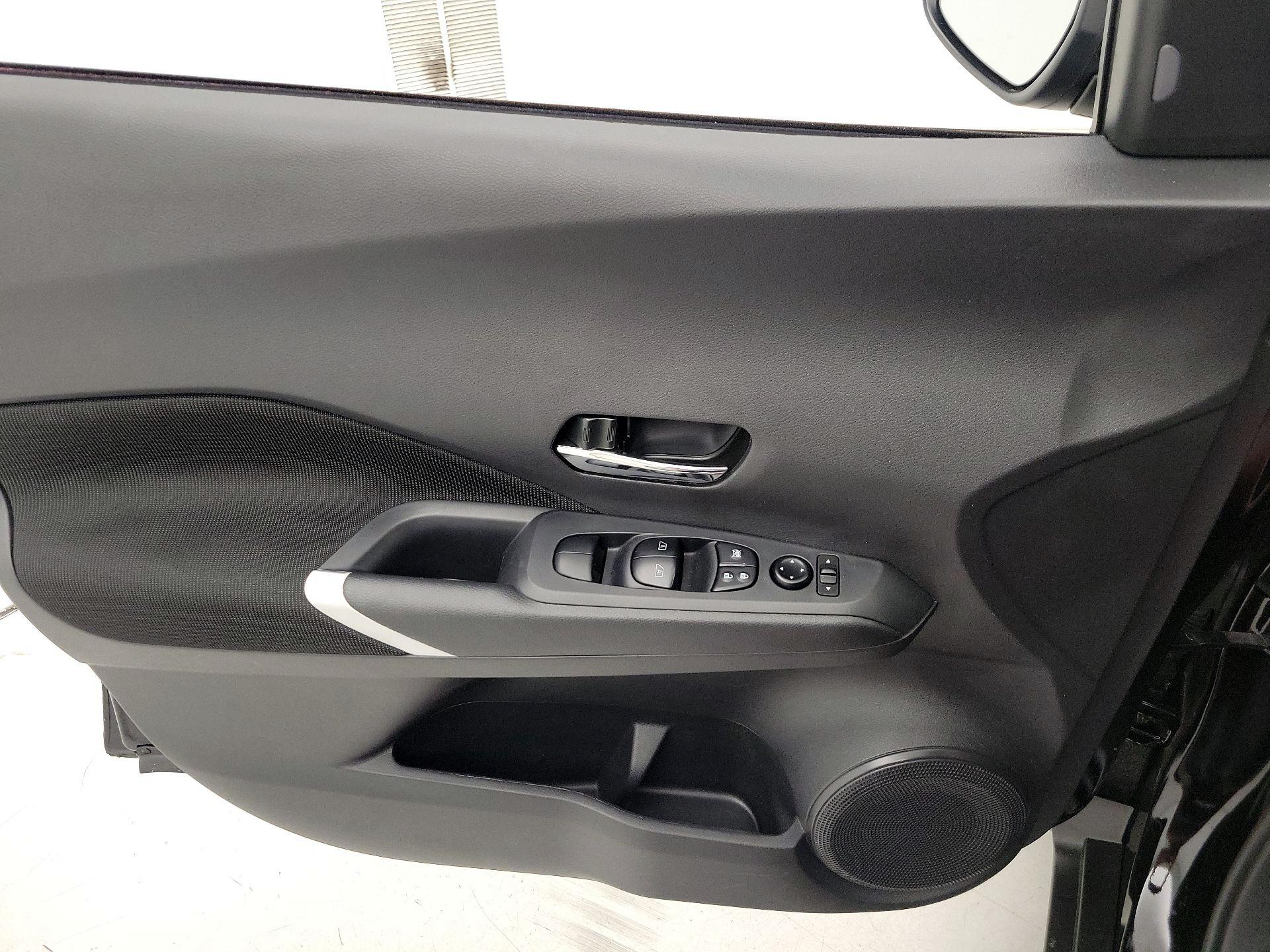 Thumbnail: 2024 Nissan Kicks - 12