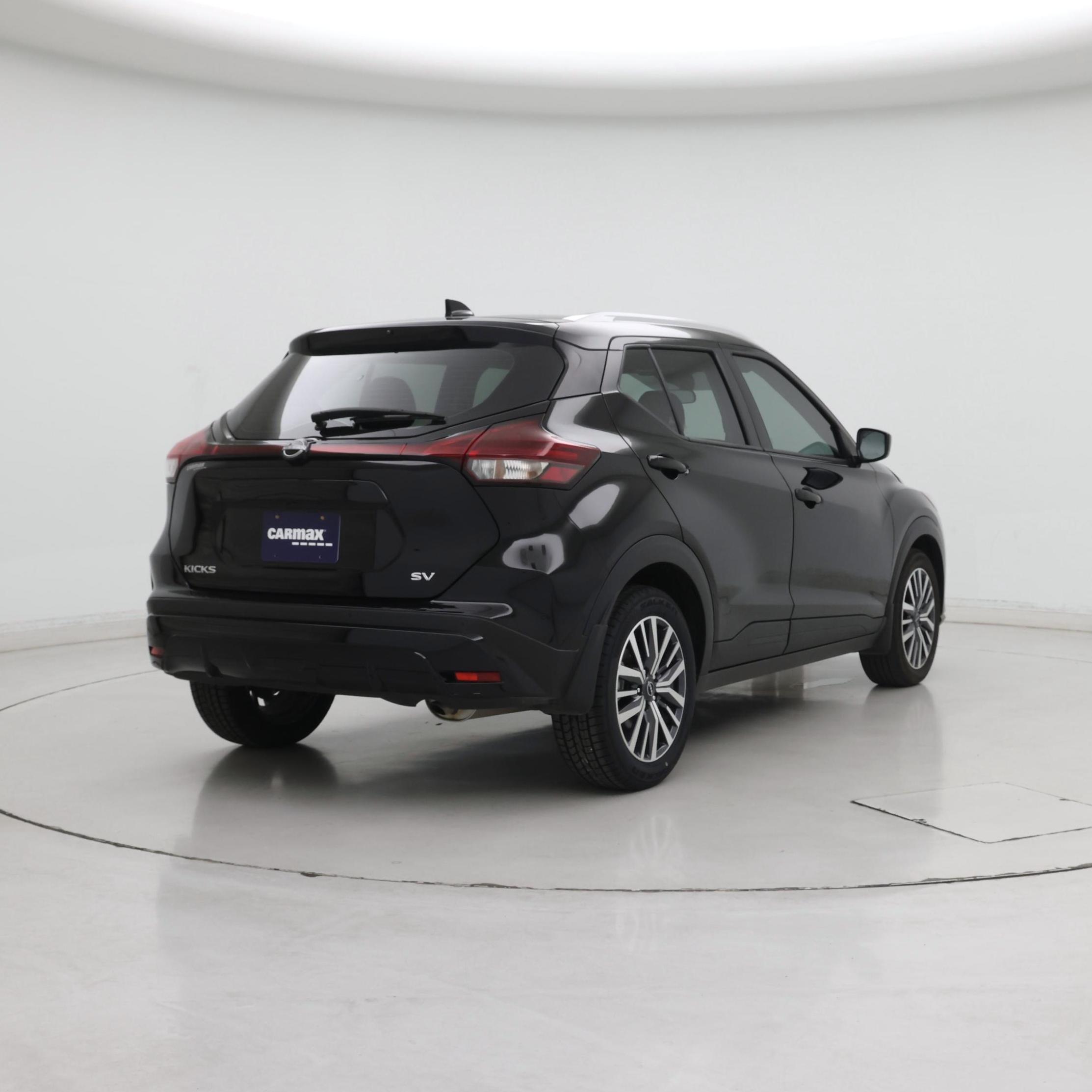 Thumbnail: 2024 Nissan Kicks - 8