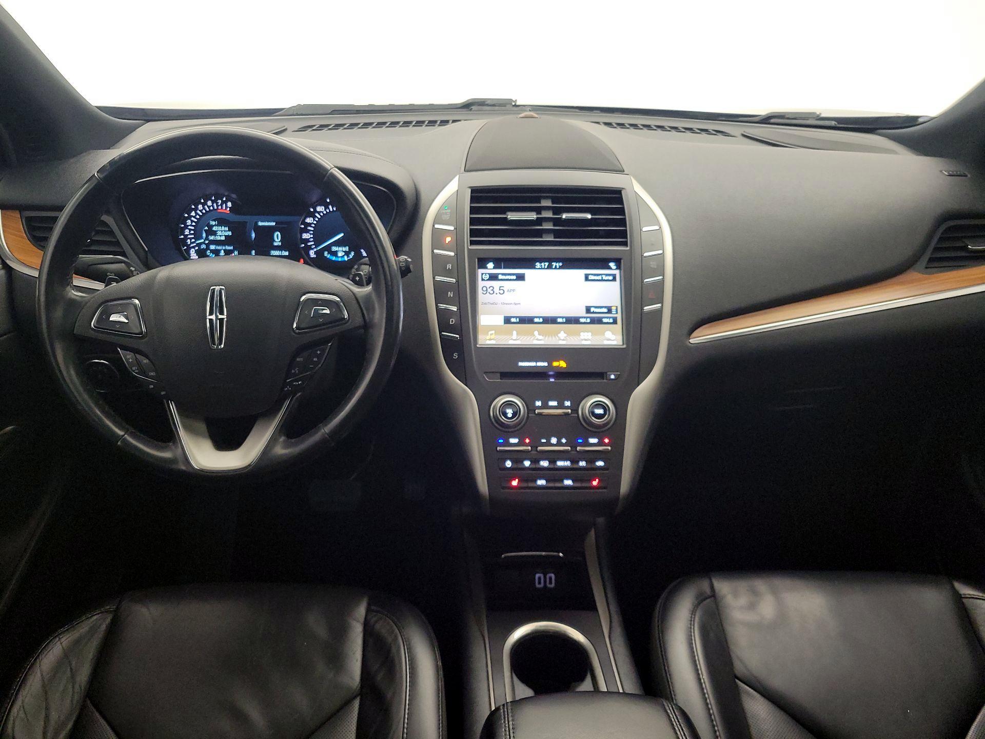 Thumbnail: 2017 Lincoln MKC - 9