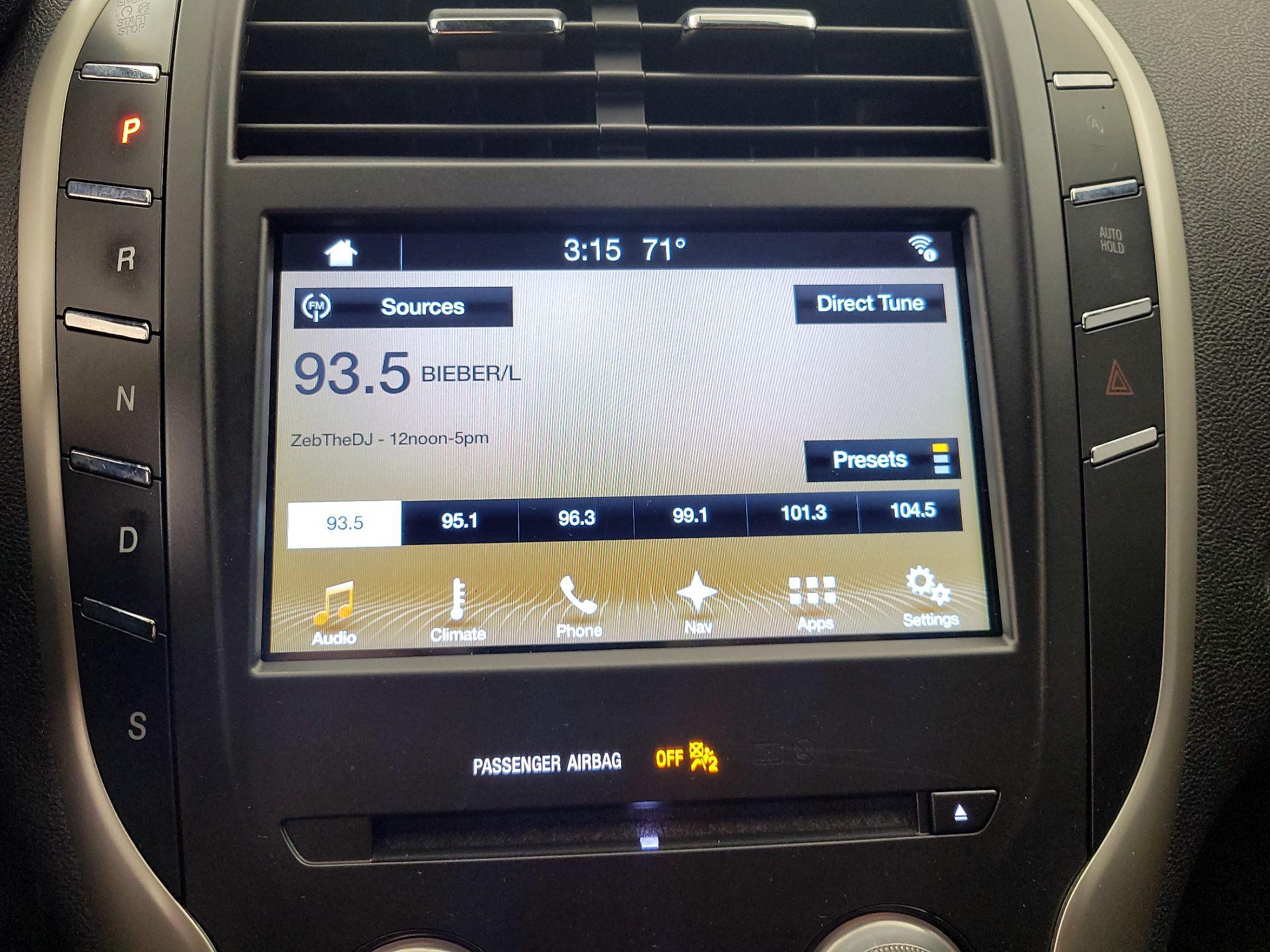 Thumbnail: 2017 Lincoln MKC - 16