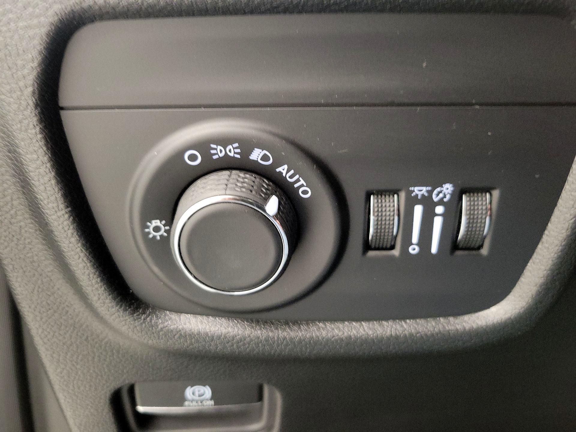 Thumbnail: 2024 Jeep Grand Cherokee - 13