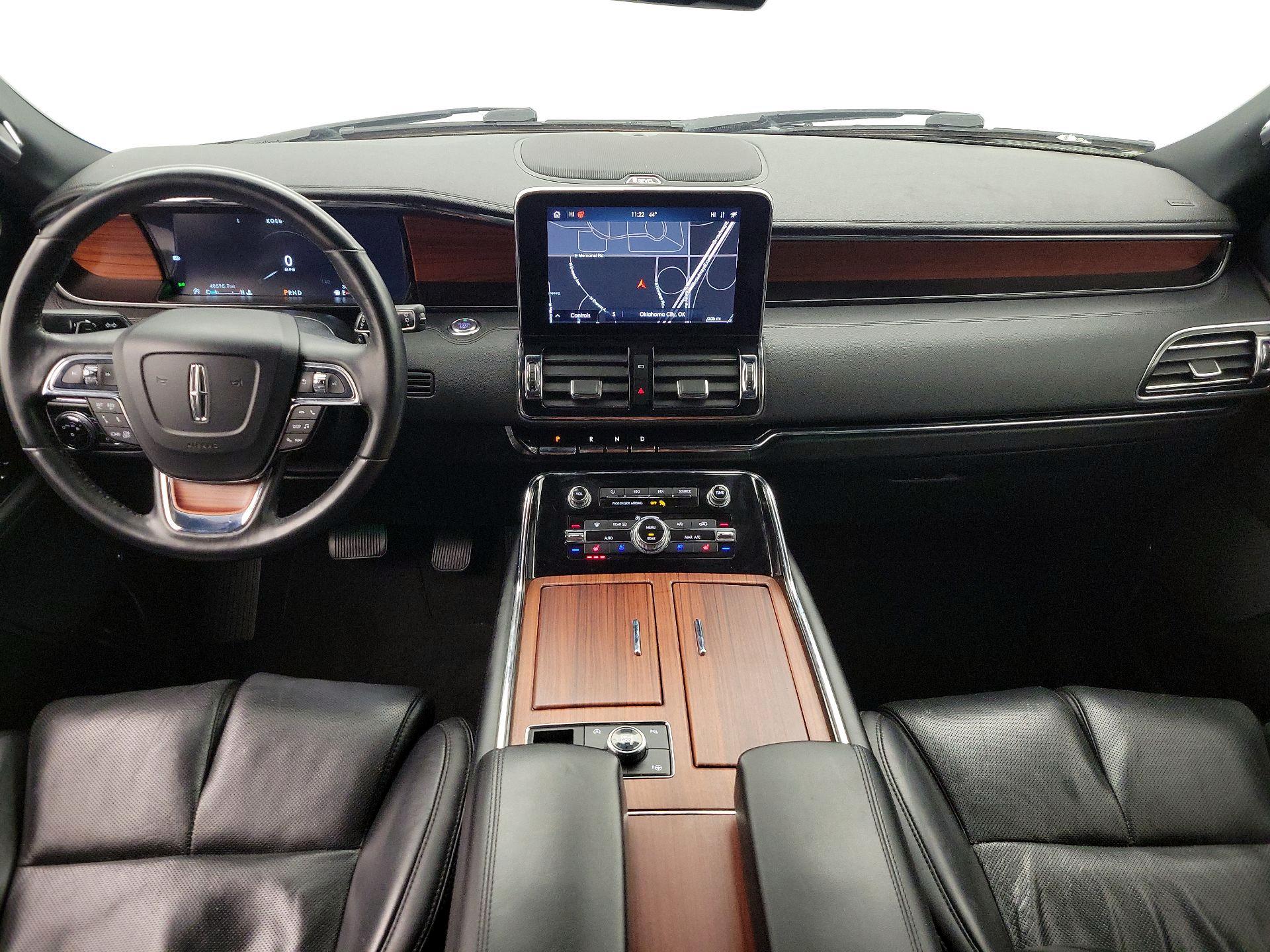 Thumbnail: 2020 Lincoln Navigator - 9