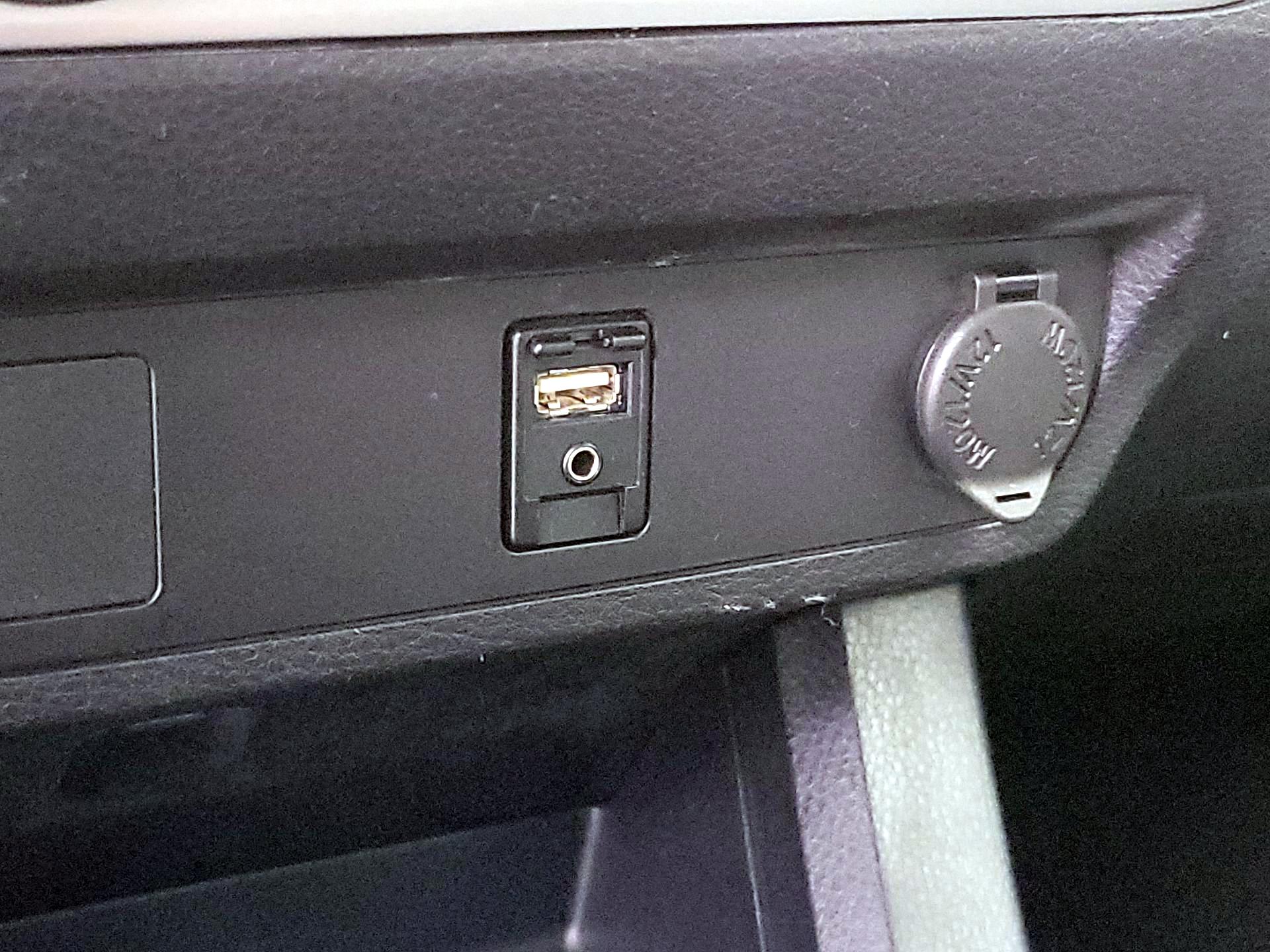 Thumbnail: 2018 Toyota Tacoma - 18