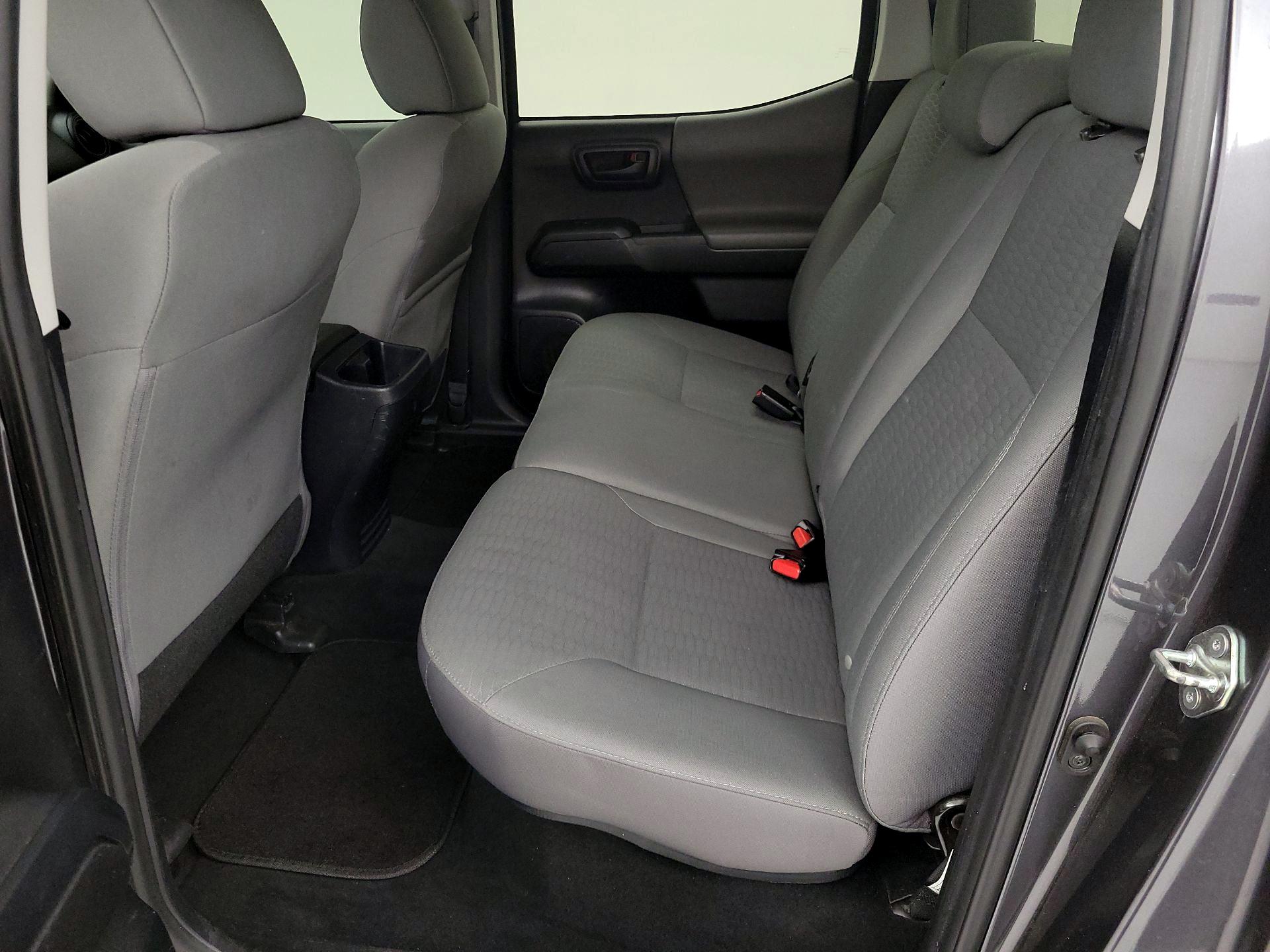 Thumbnail: 2018 Toyota Tacoma - 19