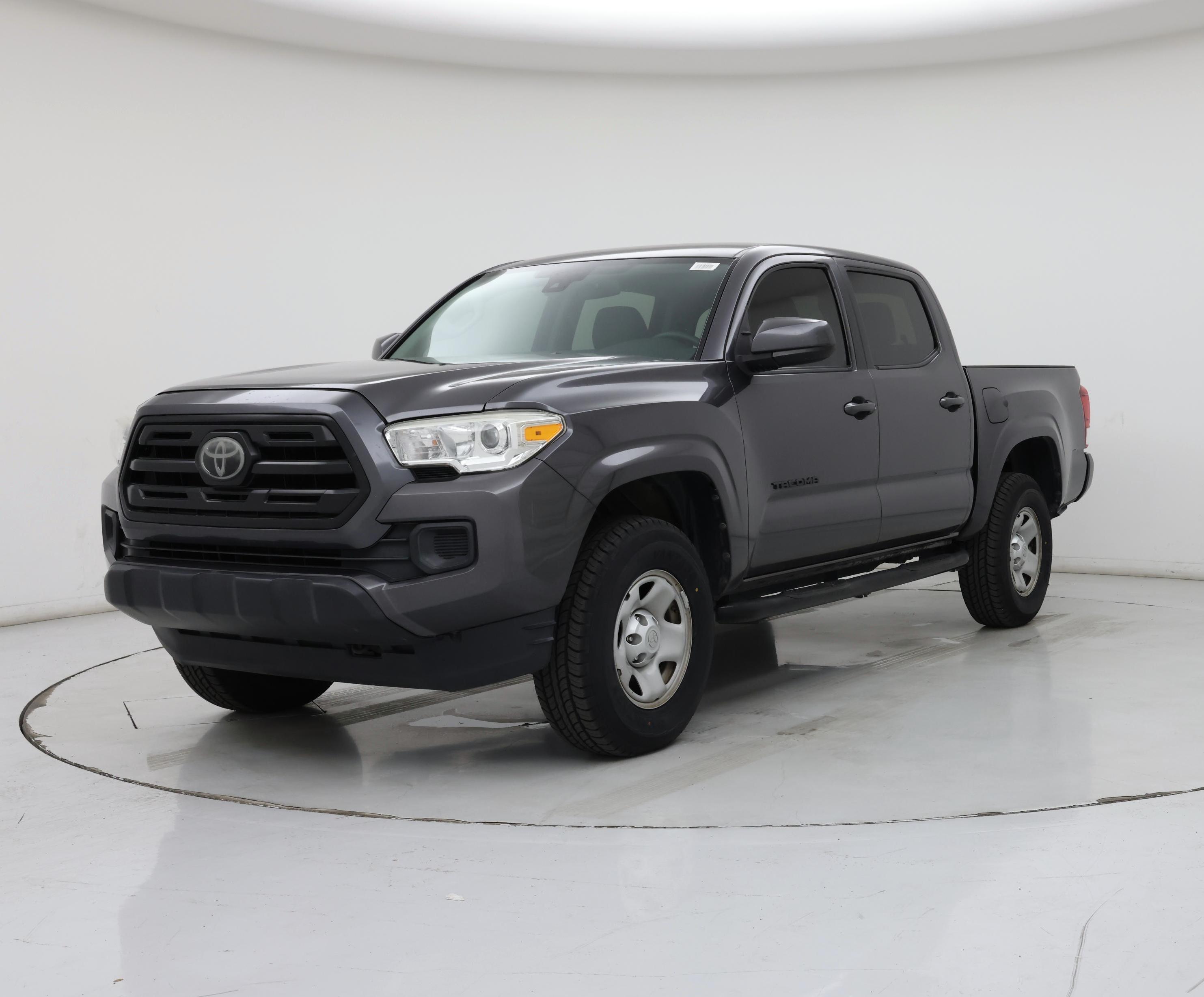 Thumbnail: 2018 Toyota Tacoma - 4