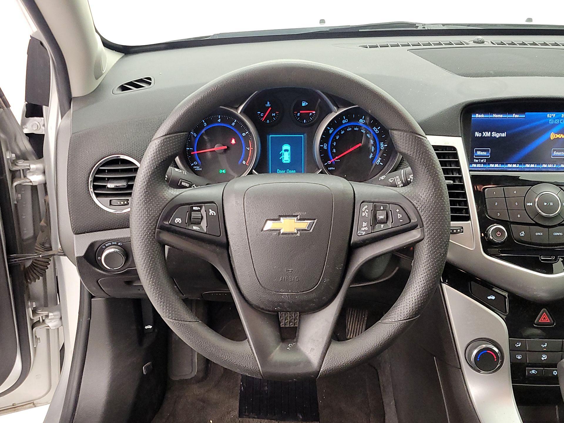 Thumbnail: 2016 Chevrolet Cruze - 10
