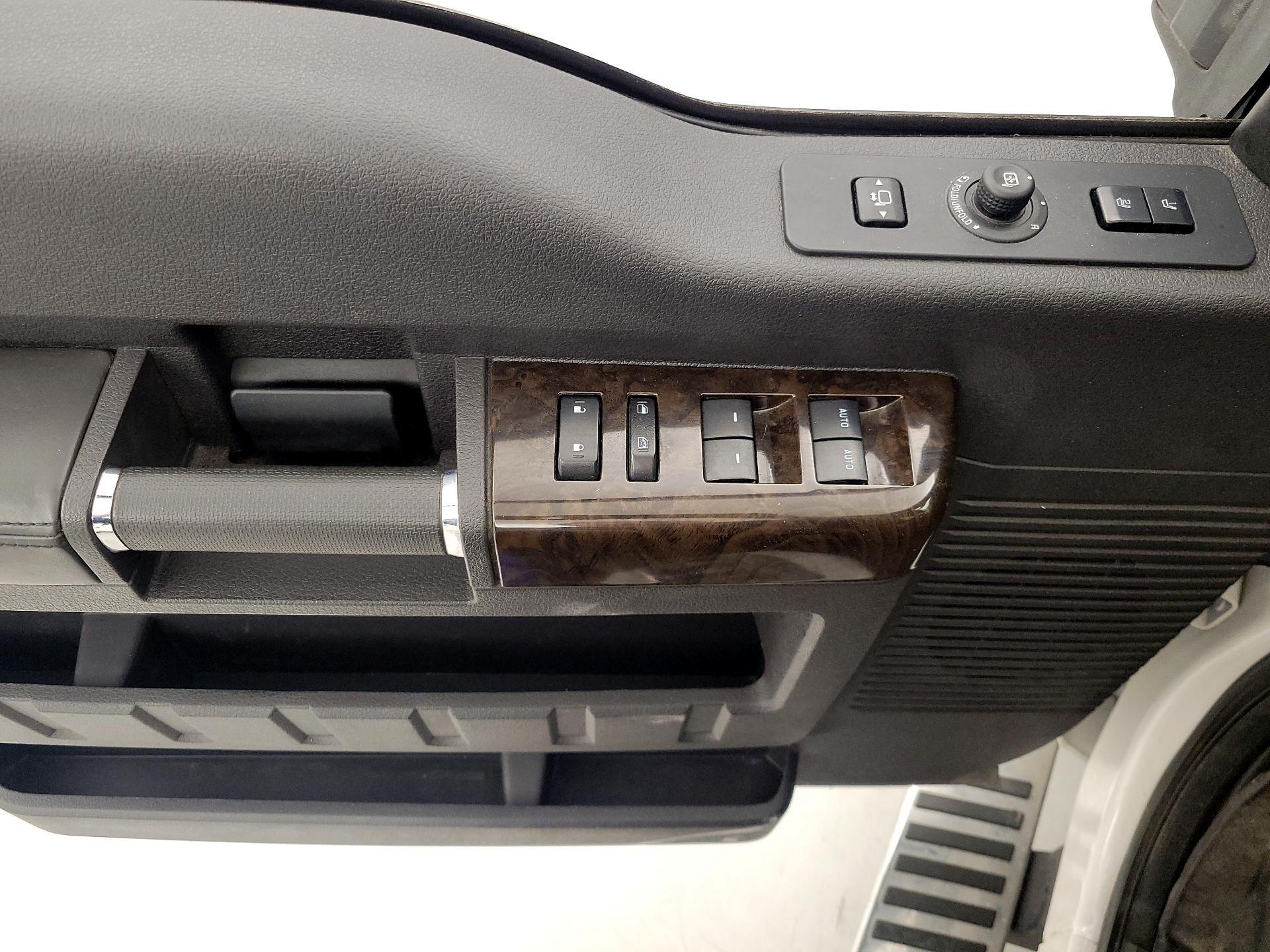 Thumbnail: 2015 Ford F-350 - 12