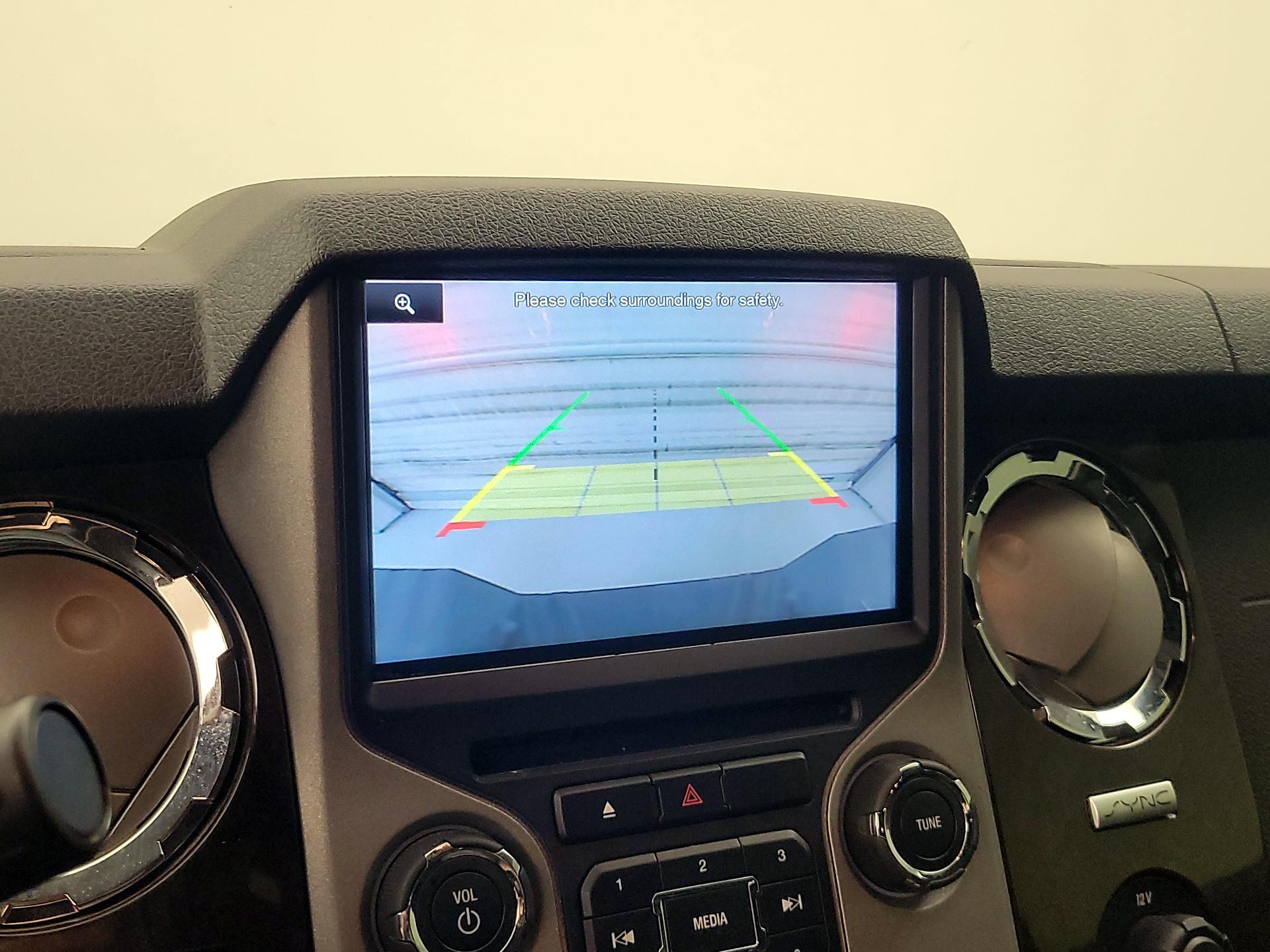 Thumbnail: 2015 Ford F-350 - 15