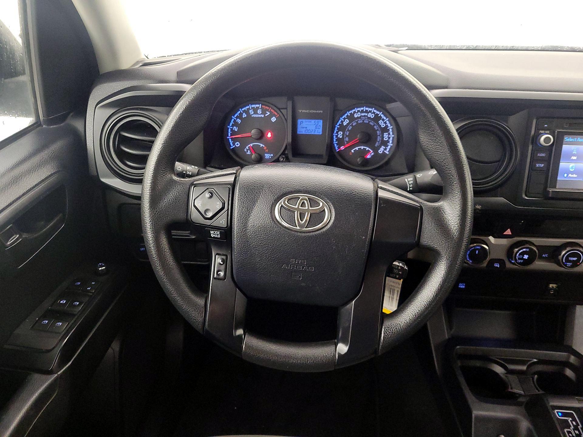 Thumbnail: 2017 Toyota Tacoma - 10