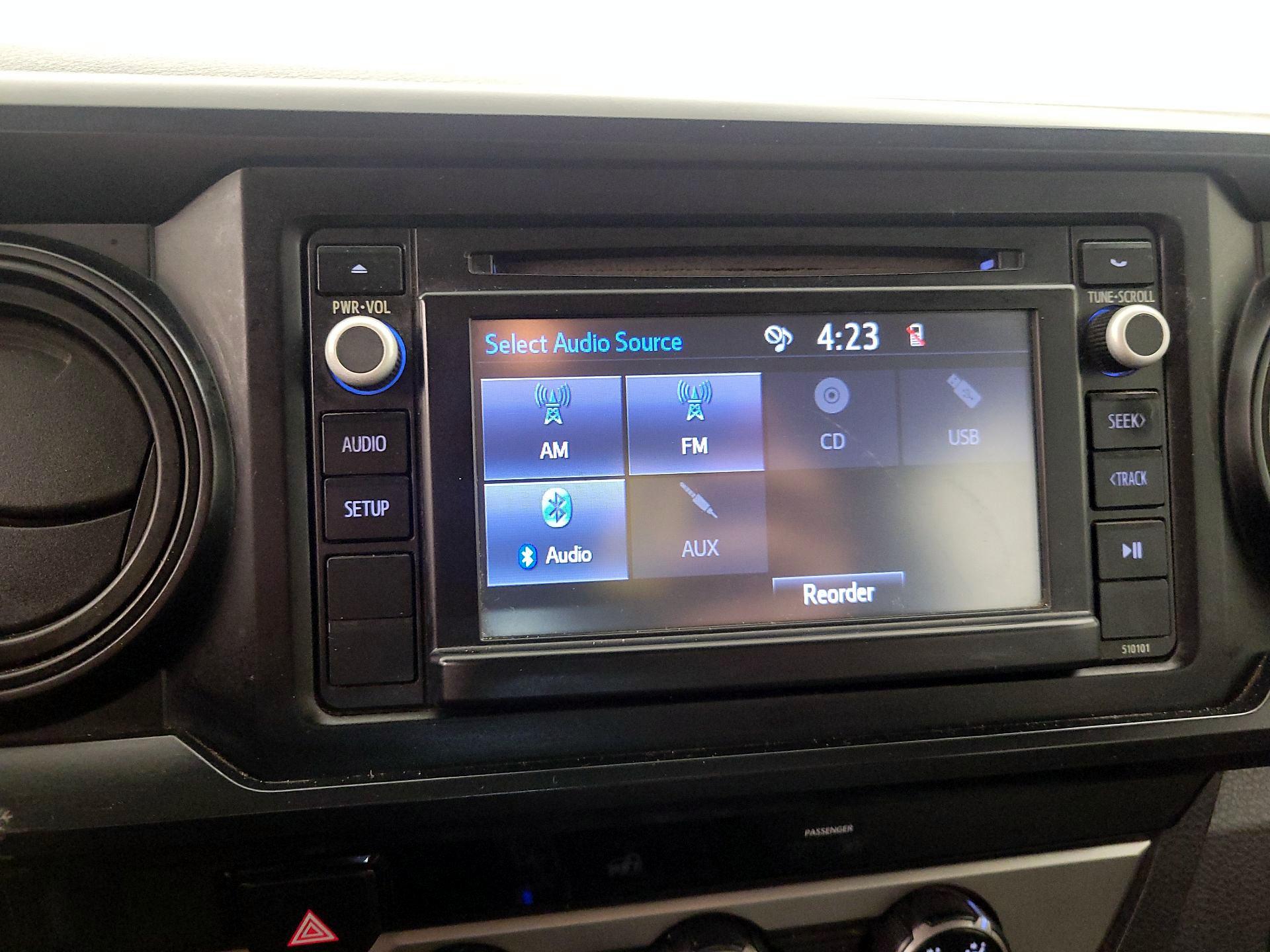 Thumbnail: 2017 Toyota Tacoma - 15