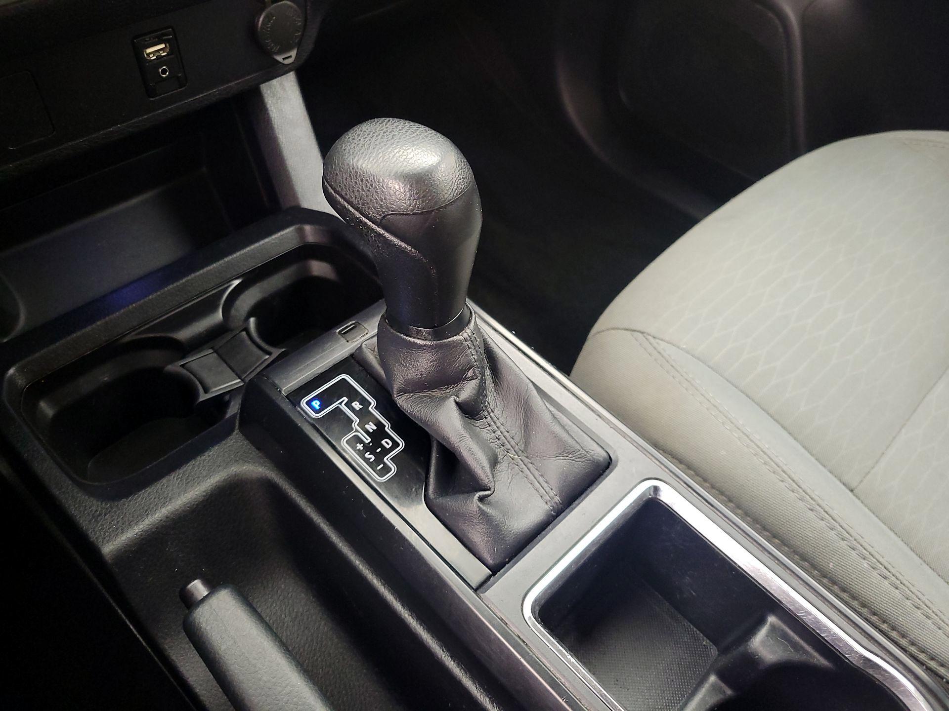 Thumbnail: 2017 Toyota Tacoma - 17