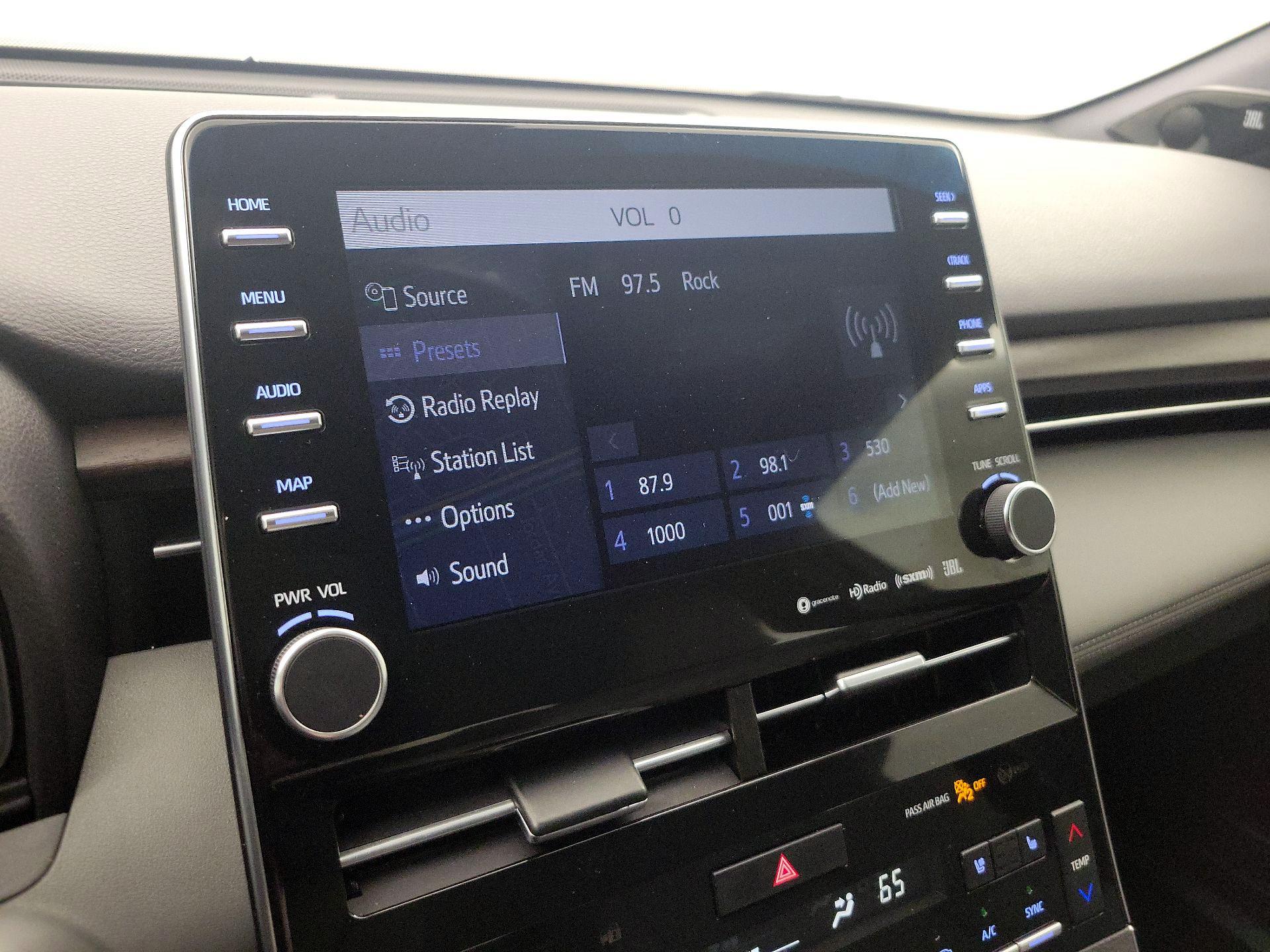 Thumbnail: 2020 Toyota Avalon - 16