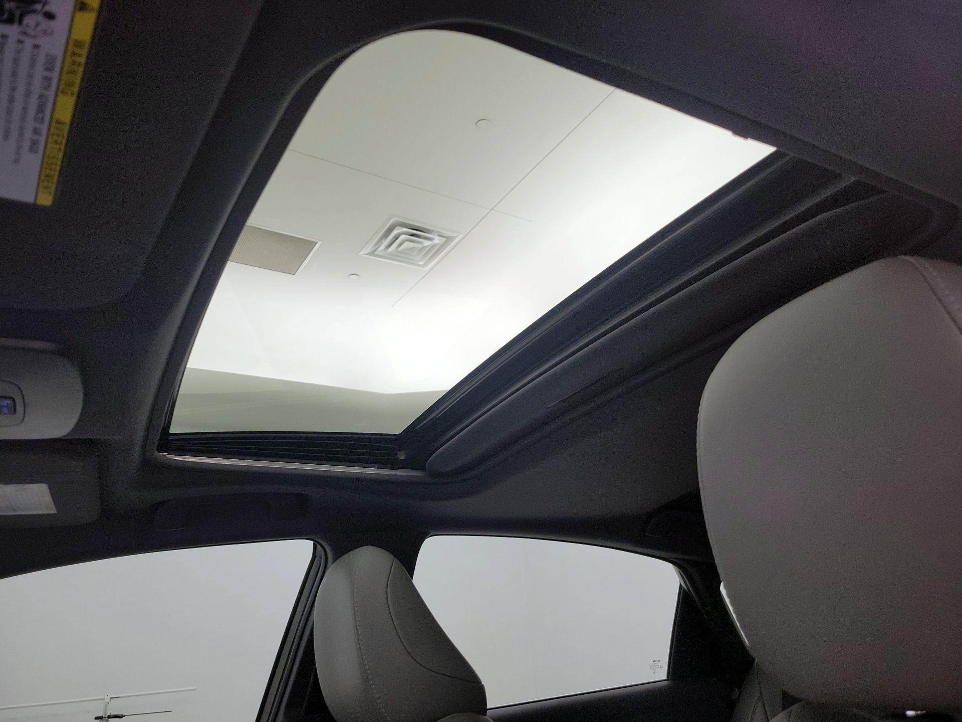 Thumbnail: 2020 Toyota Avalon - 20