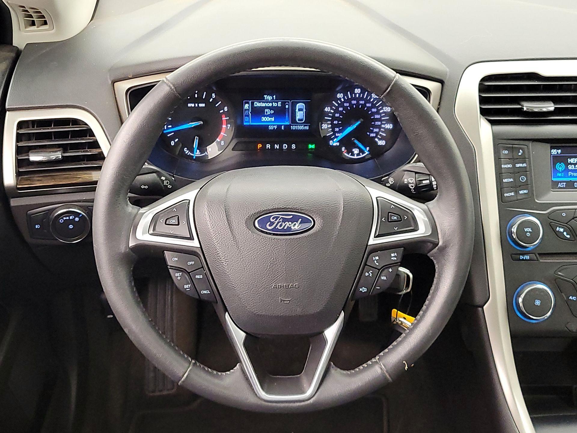 Thumbnail: 2015 Ford Fusion - 10