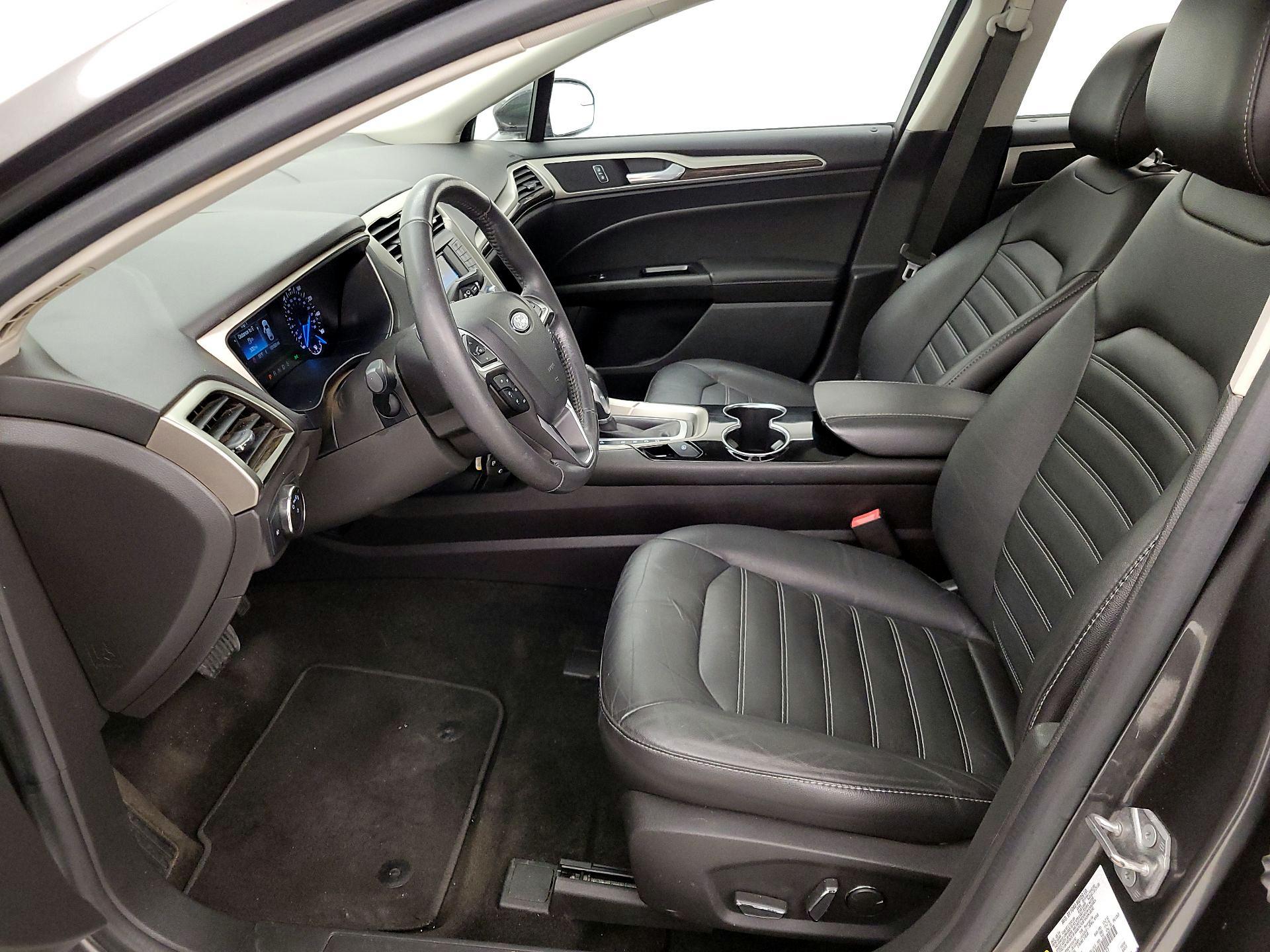 Thumbnail: 2015 Ford Fusion - 11