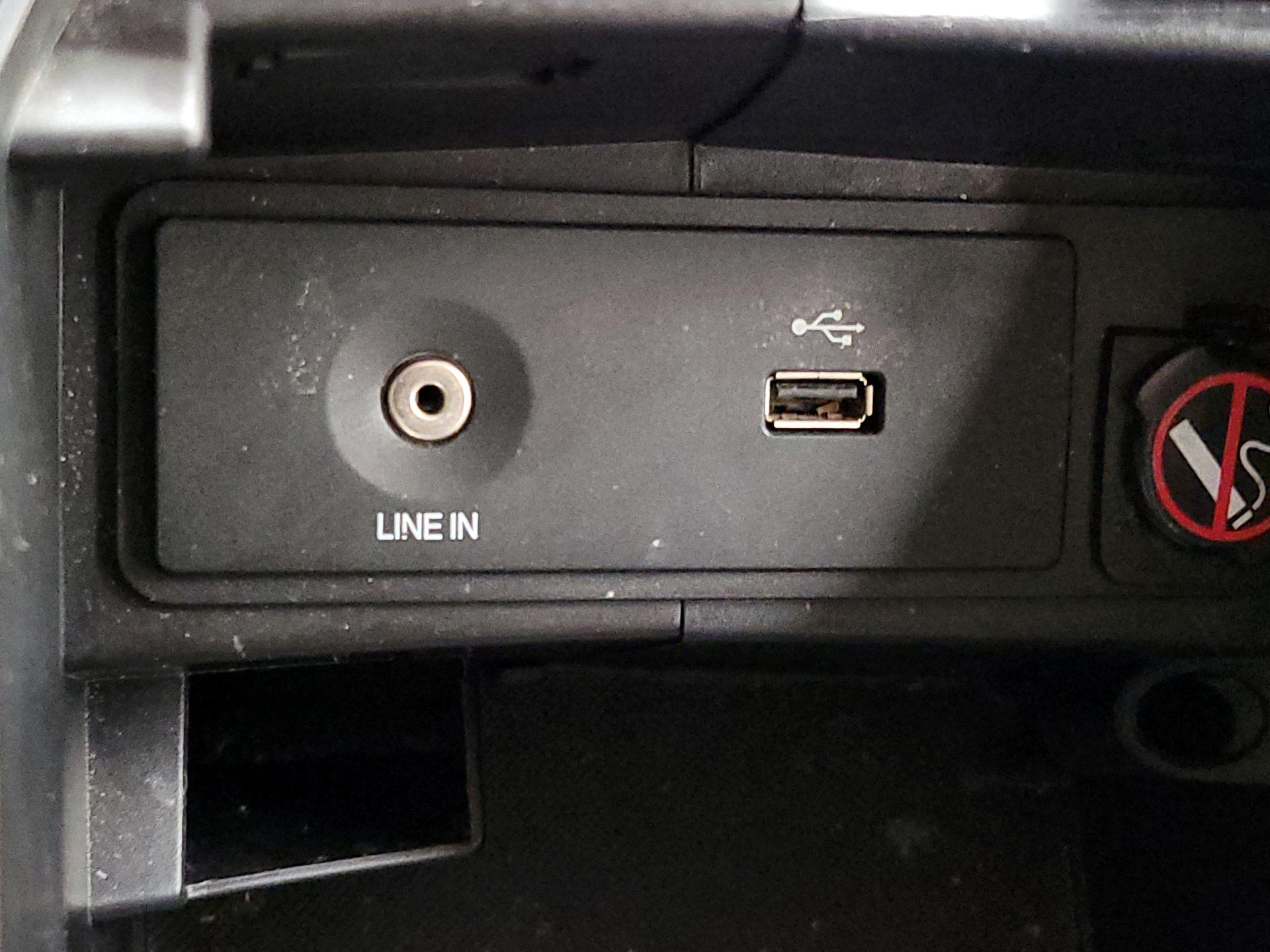 Thumbnail: 2015 Ford Fusion - 18