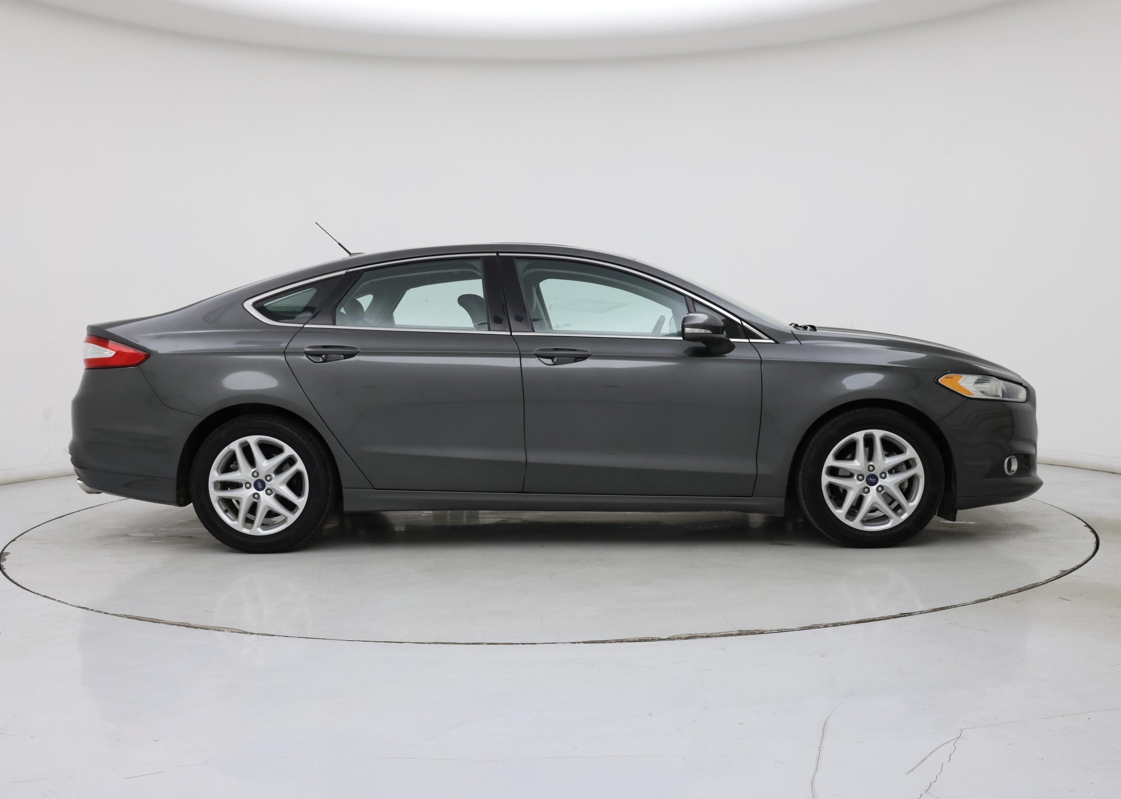 Thumbnail: 2015 Ford Fusion - 7