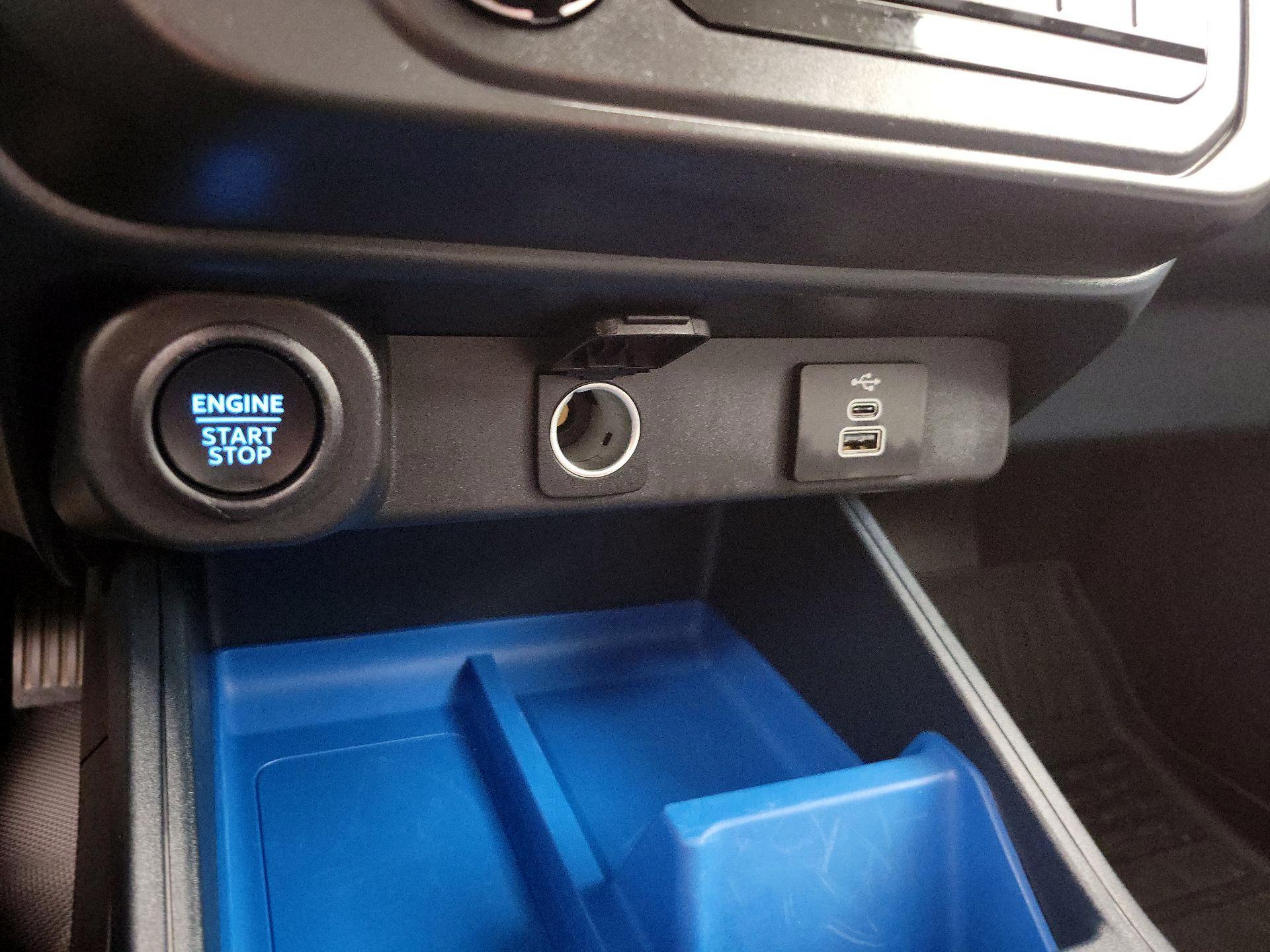 Thumbnail: 2025 Ford Maverick - 18