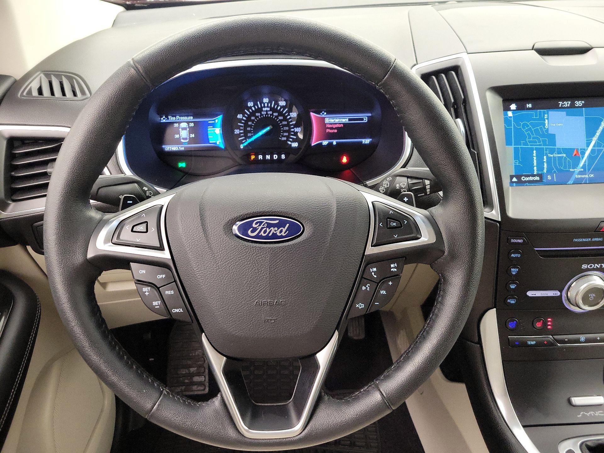 Thumbnail: 2017 Ford Edge - 10