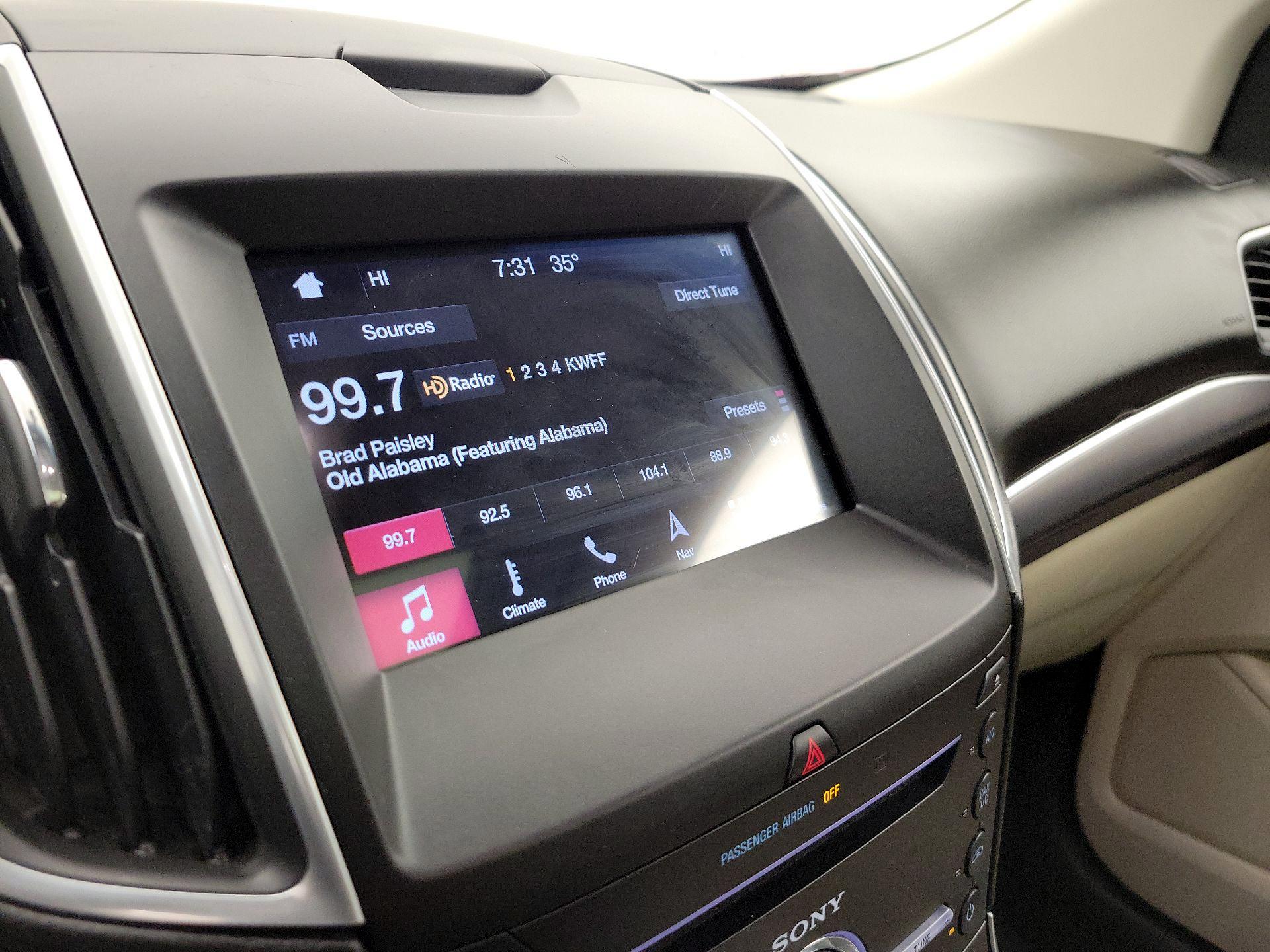 Thumbnail: 2017 Ford Edge - 16