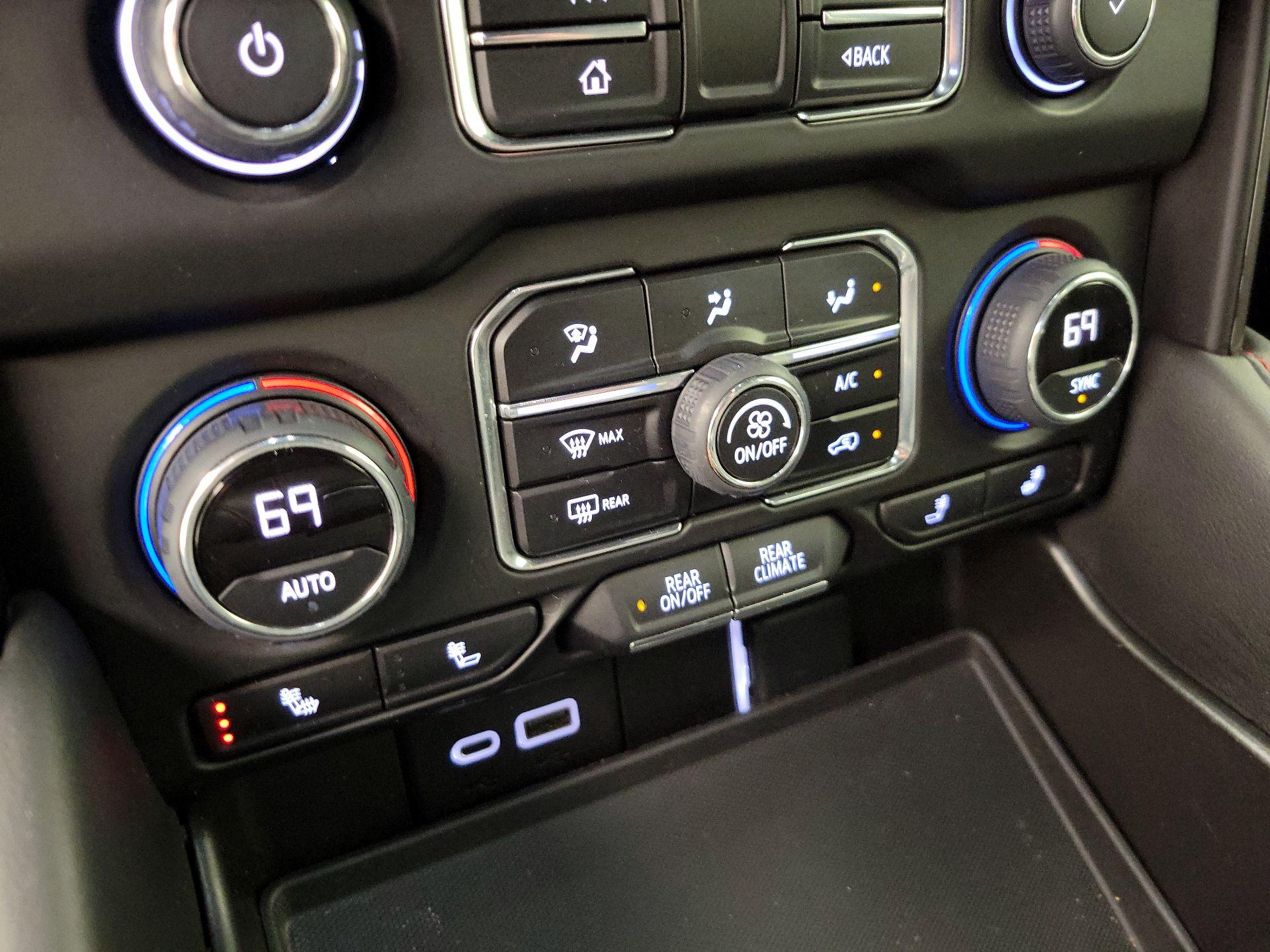 Thumbnail: 2022 Chevrolet Tahoe - 17